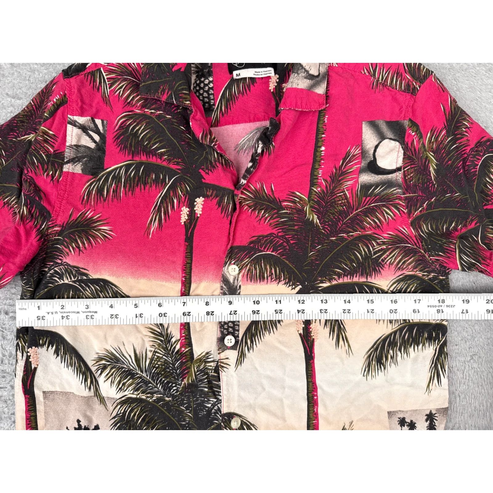 Vintage Original Use Shirt Men Medium Pink Floral Coconut Palm Tree Hawaiian 100% Rayon Size US M / EU 48-50 / 2 - 7 Thumbnail