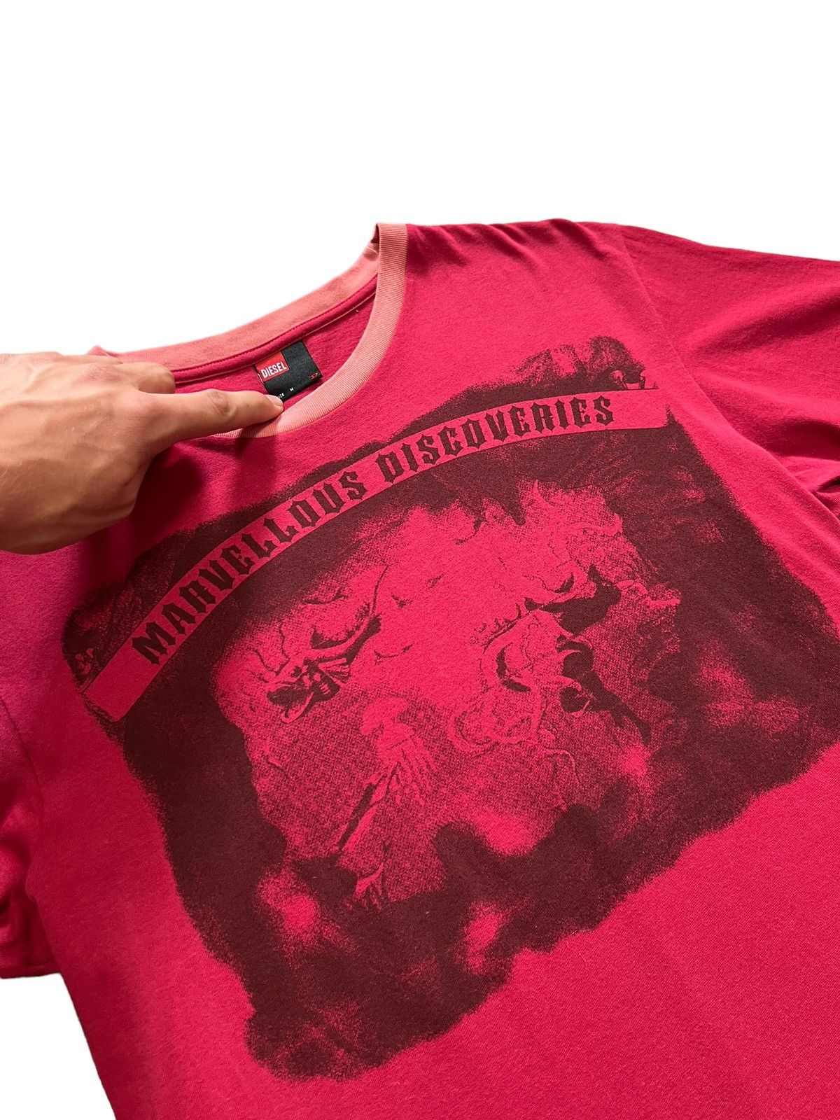 Diesel Diesel y2k marvelous discoveries t shirt tee Size US M / EU 48-50 / 2 - 2 Thumbnail