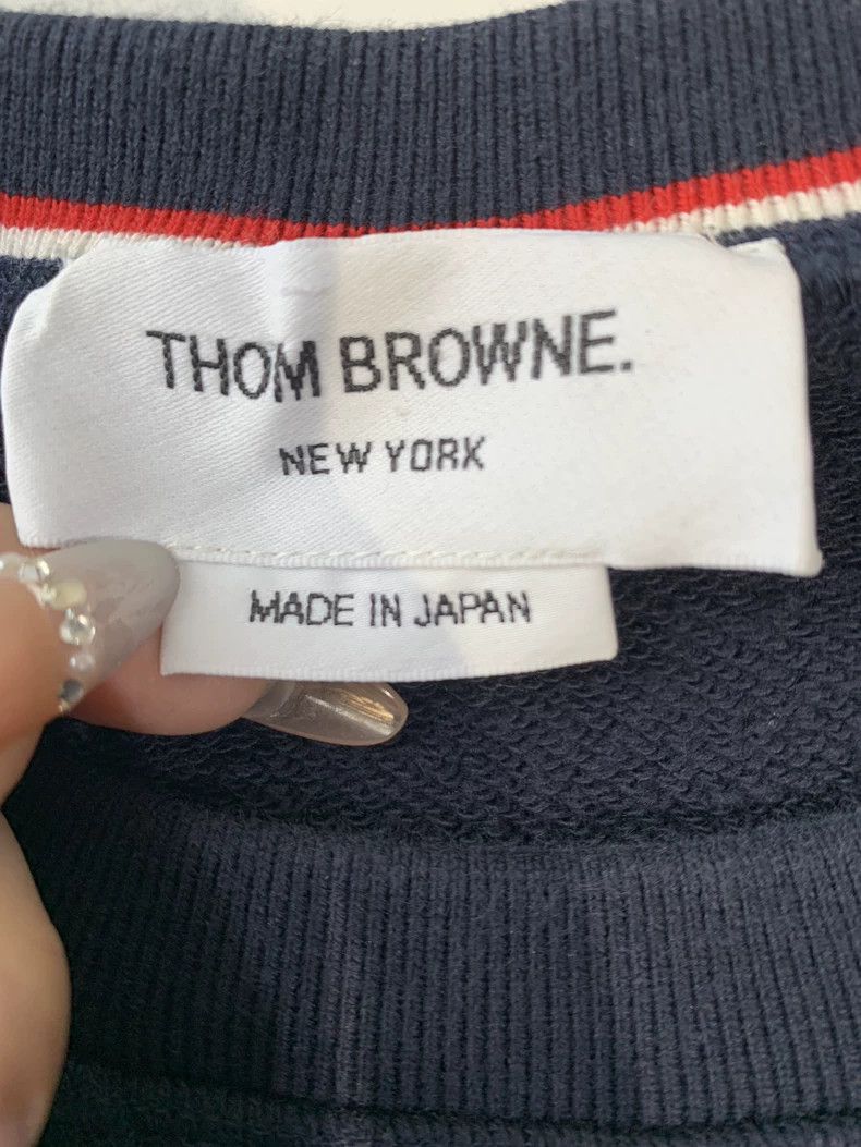 Thom Browne Thom Browne Round neck hoodie Size US XL / EU 56 / 4 - 4 Thumbnail