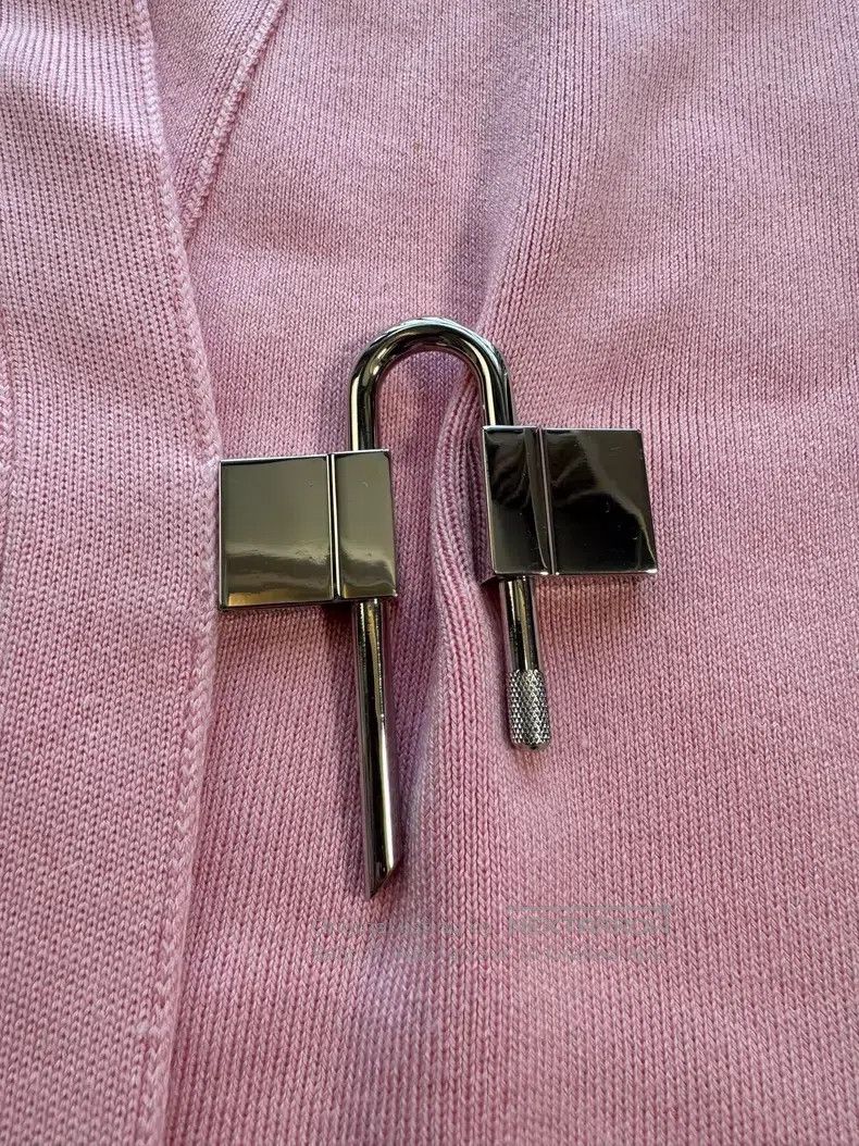 Givenchy Givenchy Pink Buckle Wool Cardigan Size S / US 4 / IT 40 - 6 Thumbnail