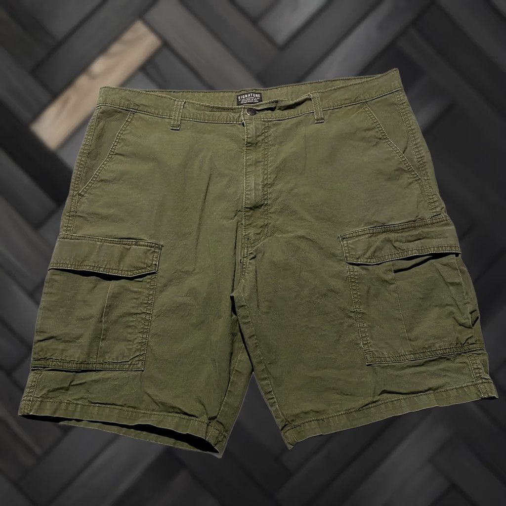 Olive Signature by Levi Strauss Mens Cargo Shorts Olive Green Size 42 Ripstop Cotton Blend Size US 42 / EU 58 - 1 Thumbnail