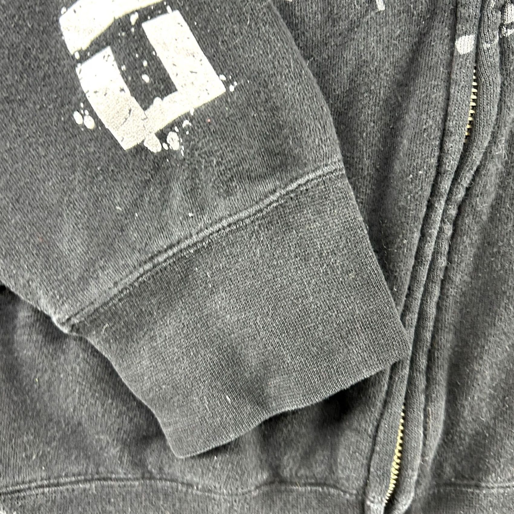 Vintage VINTAGE APX Trapt Hoodie Men L Black Full Zip Cotton Band Nu Metal Grunge Y2K Size US L / EU 52-54 / 3 - 5 Thumbnail