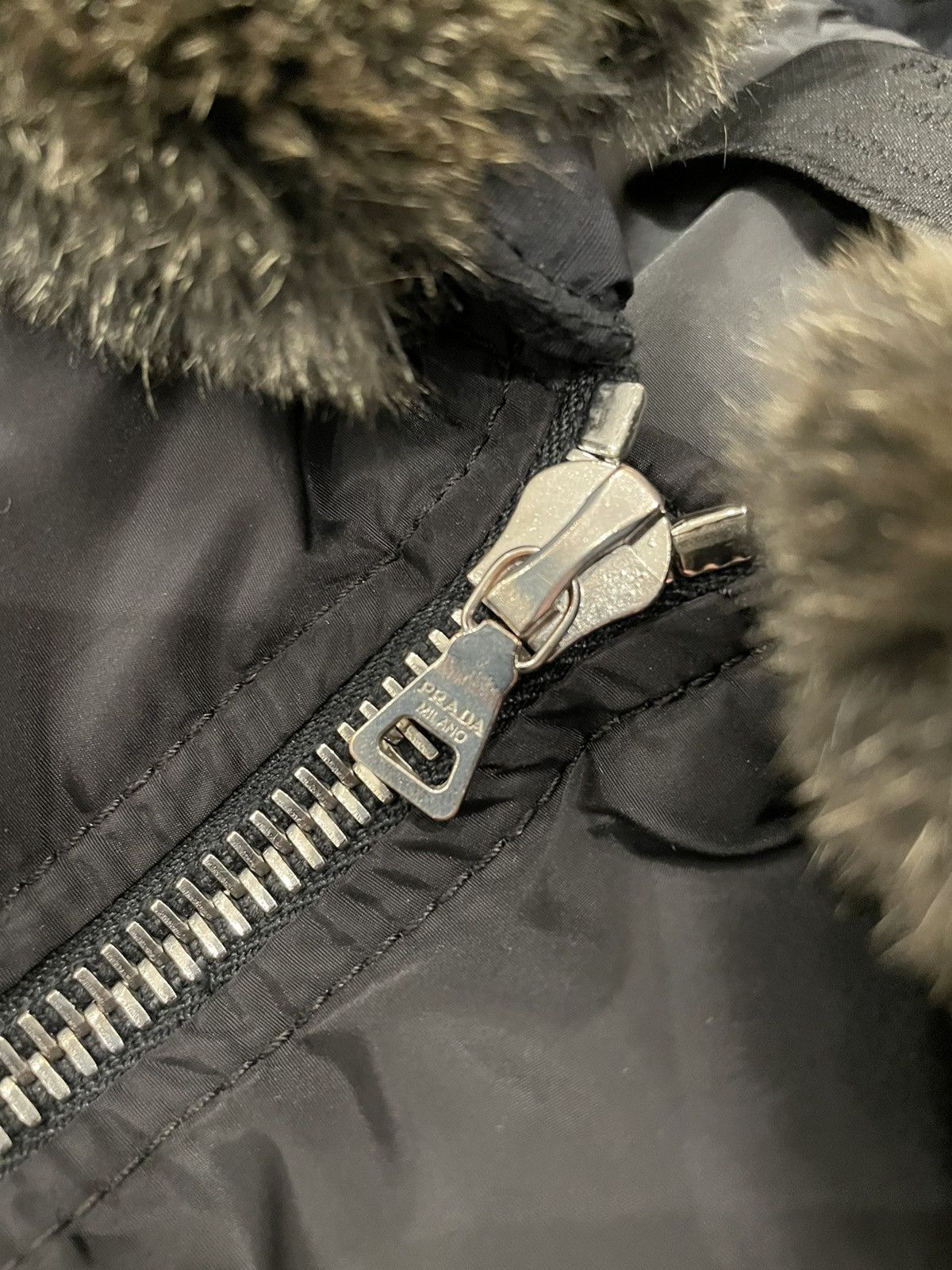 Prada Prada Down Puffer Jacket RIRI Size M / US 6-8 / IT 42-44 - 4 Thumbnail