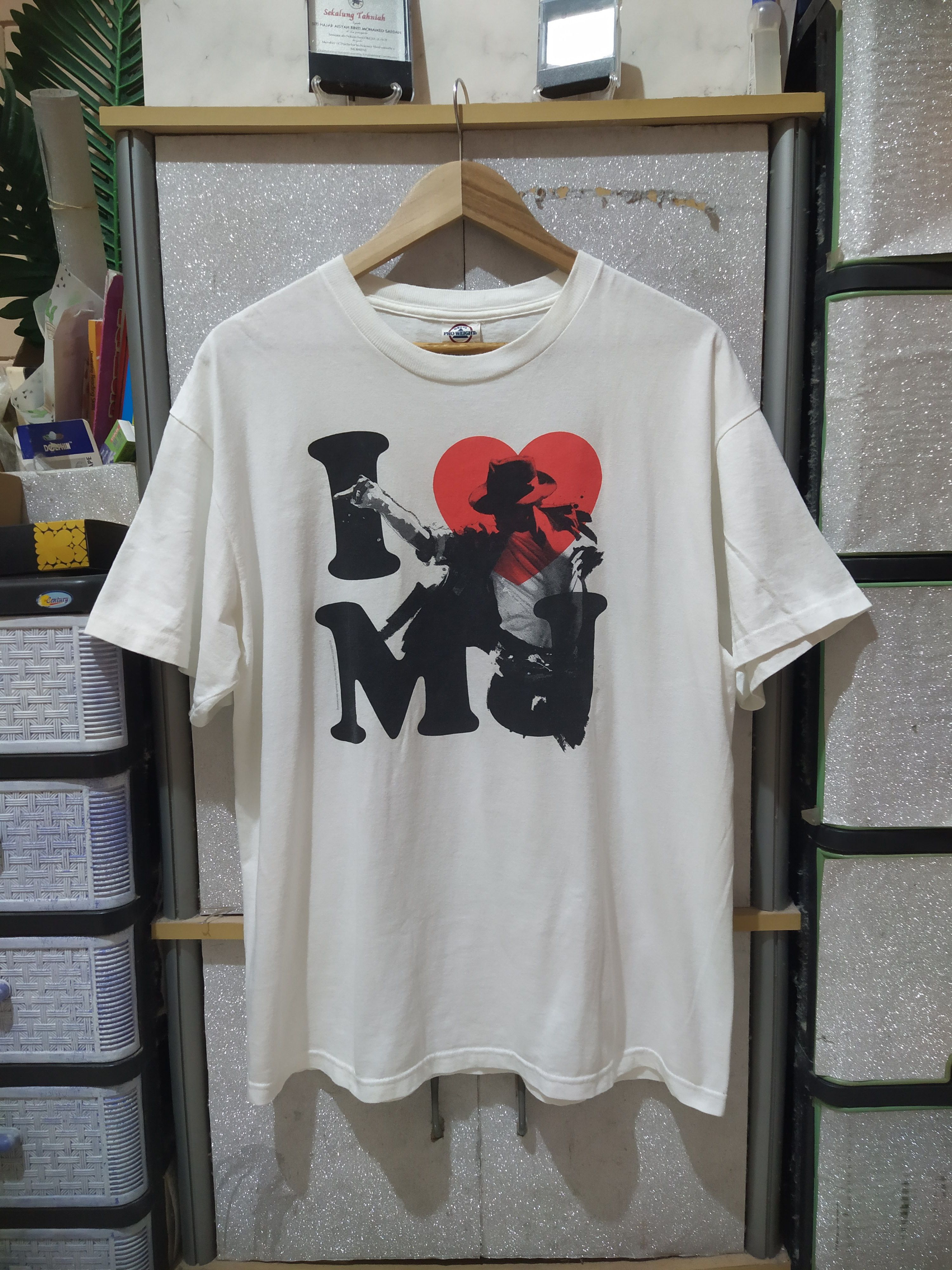 Michael Jackson 2009 Michael Jackson "I Love MJ" This Is It Tour Merchandise Size US L / EU 52-54 / 3 - 2 Thumbnail