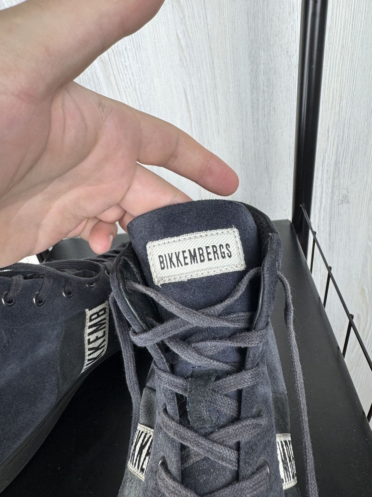 Dirk Bikkembergs Bikkembergs Campus navy blue suede hi-top sneakers size 42 Size US 9 / EU 42 - 14 Thumbnail