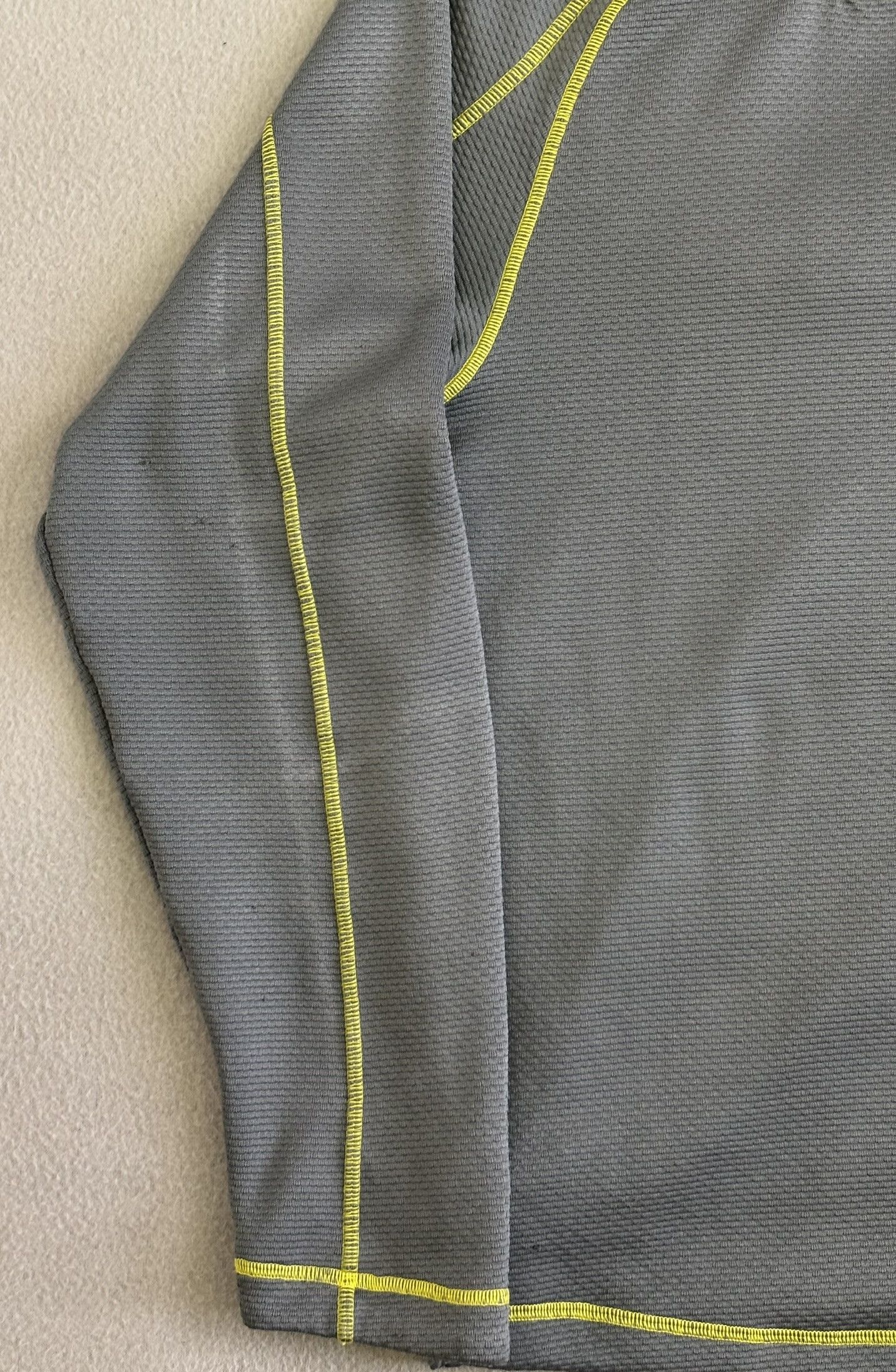 Under Armour Under Armor ColdGear sweatshirt 1/4 zip size. L Size US L / EU 52-54 / 3 - 10 Thumbnail