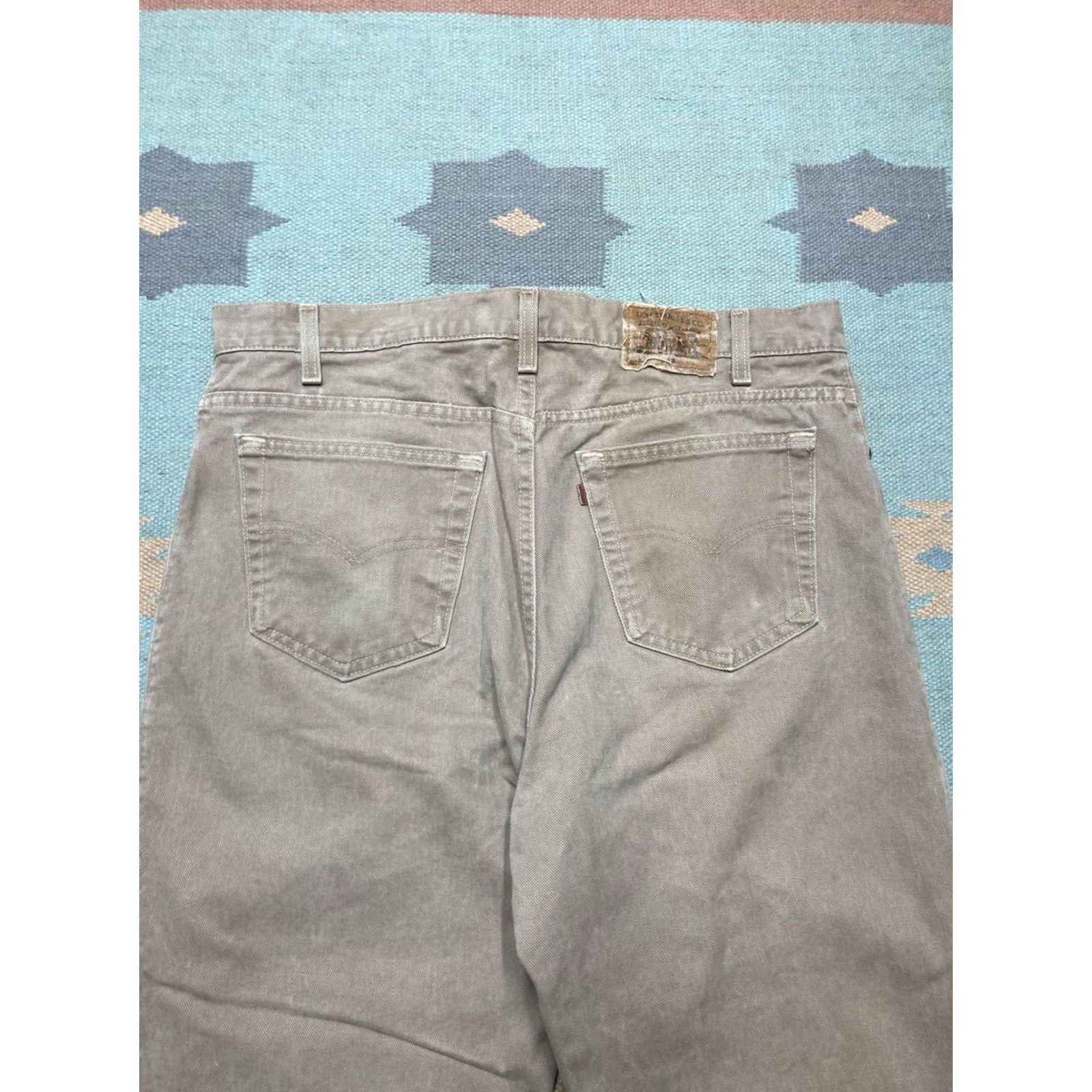 Levi's VINTAGE Levi’s 540 Jeans Relaxed Baggy Brown Tan USA Men 38 Regular 34 Inseam 34 Tan 38x34 Size US 38 / EU 54 - 3 Thumbnail