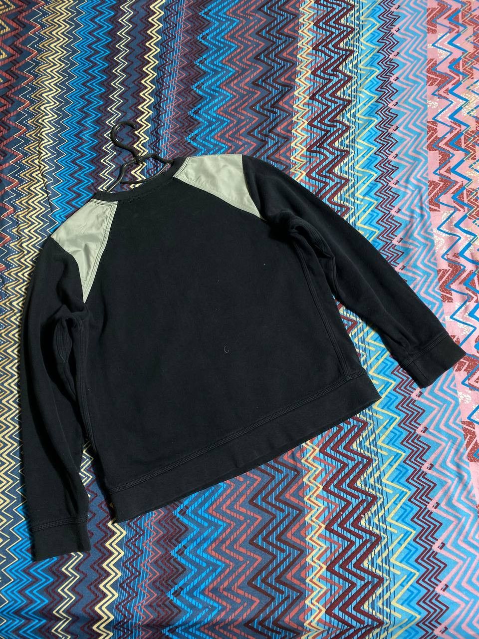 Nike × Vintage 90s Nike Air Big Logo Vintage Y2K Faded Retro Sweatshirt Size US L / EU 52-54 / 3 - 14 Thumbnail