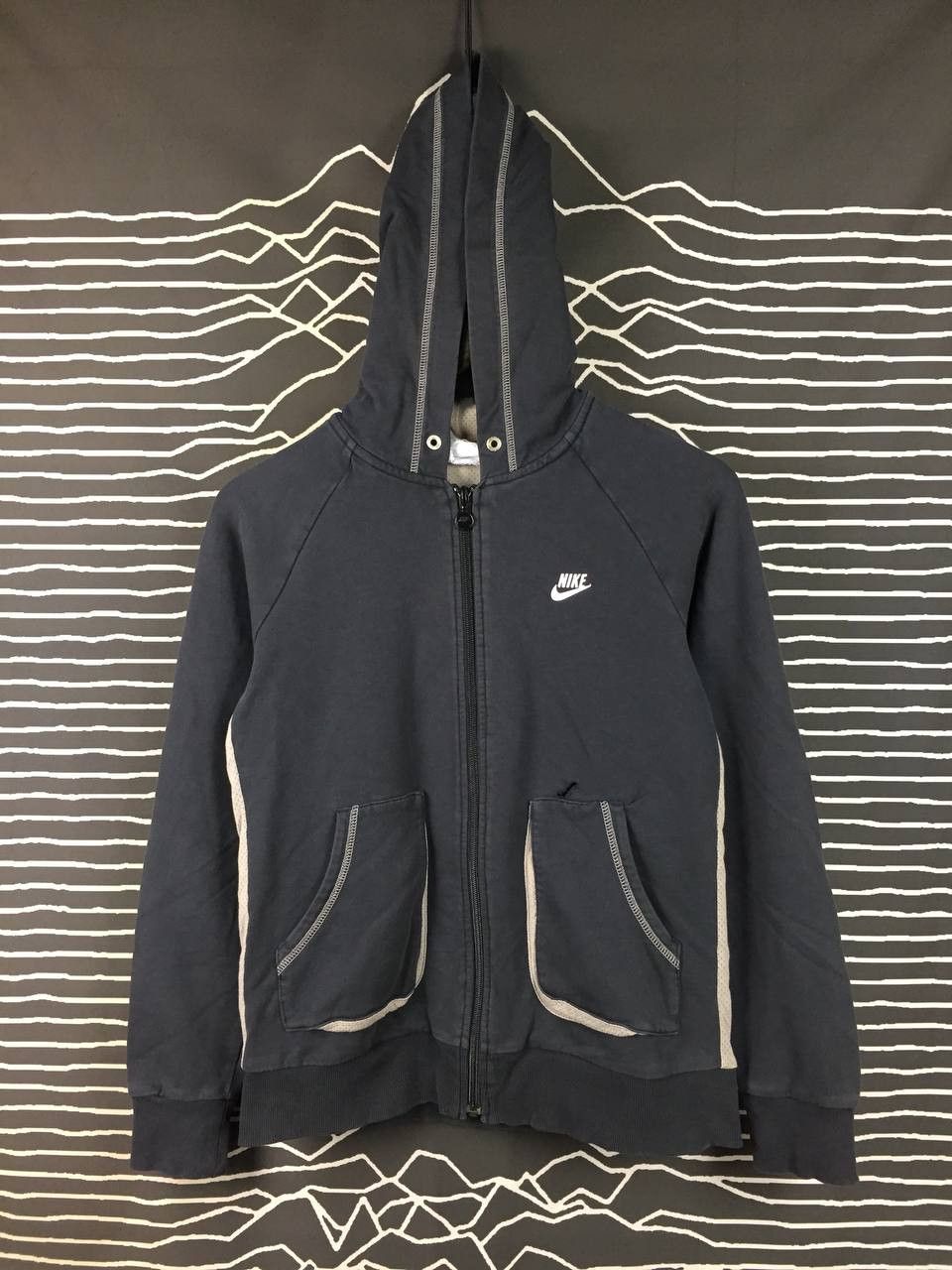 Nike Distressed Nike Sportswear Embroidered Logo Full-Zip Hoodie Size US S / EU 44-46 / 1 - 2 Thumbnail