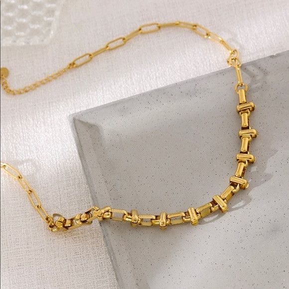 The Unbranded Brand Women Stylish Stainless Steel Short Necklace Size ONE SIZE - 5 Thumbnail