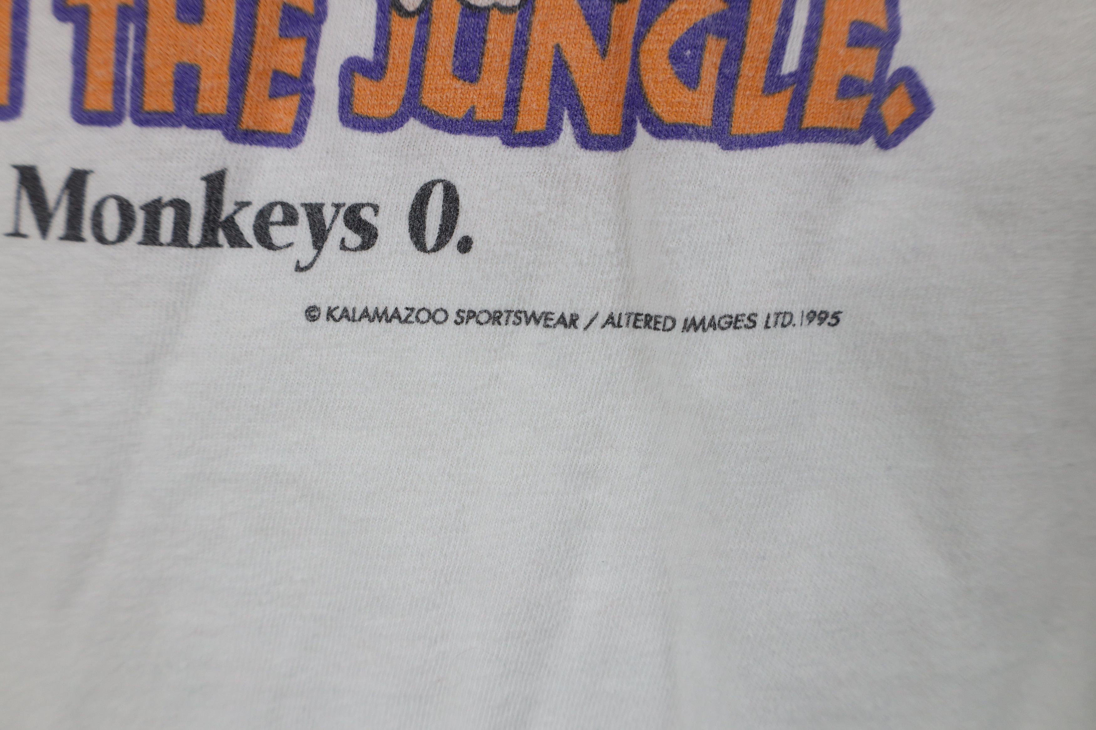 Vintage Vintage 90s Michigan State Championship Volleyball T-Shirt Size US XL / EU 56 / 4 - 12 Thumbnail