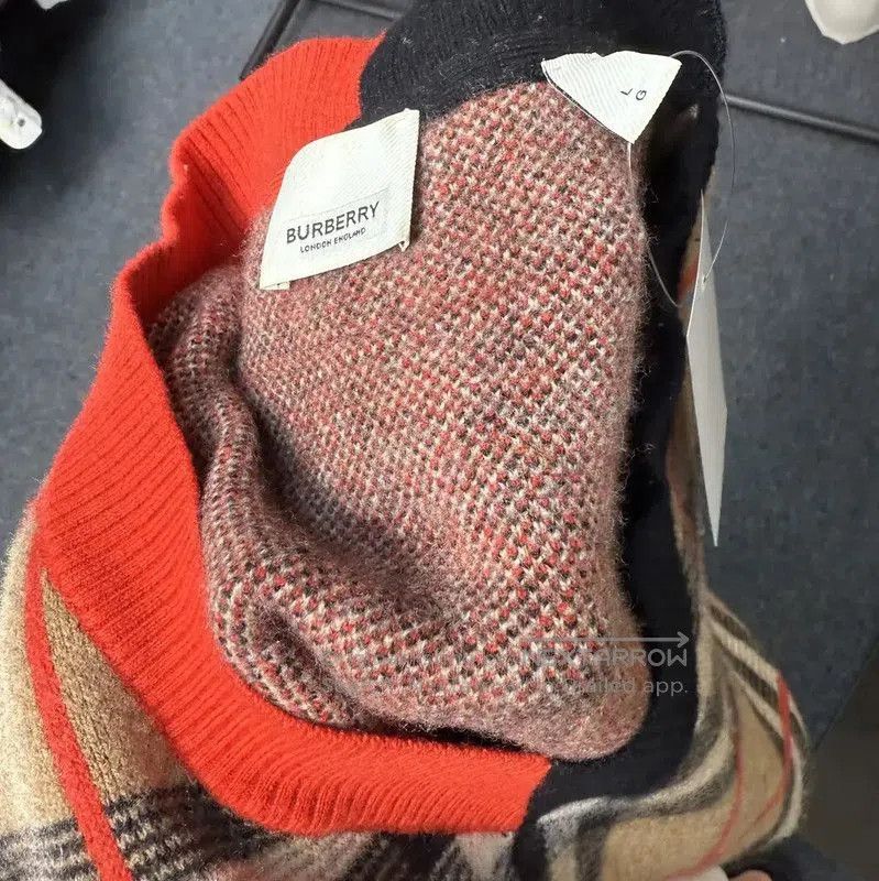 Burberry Burberry Color-Block Wool Knit Sweater. Size L / US 10 / IT 46 - 3 Thumbnail