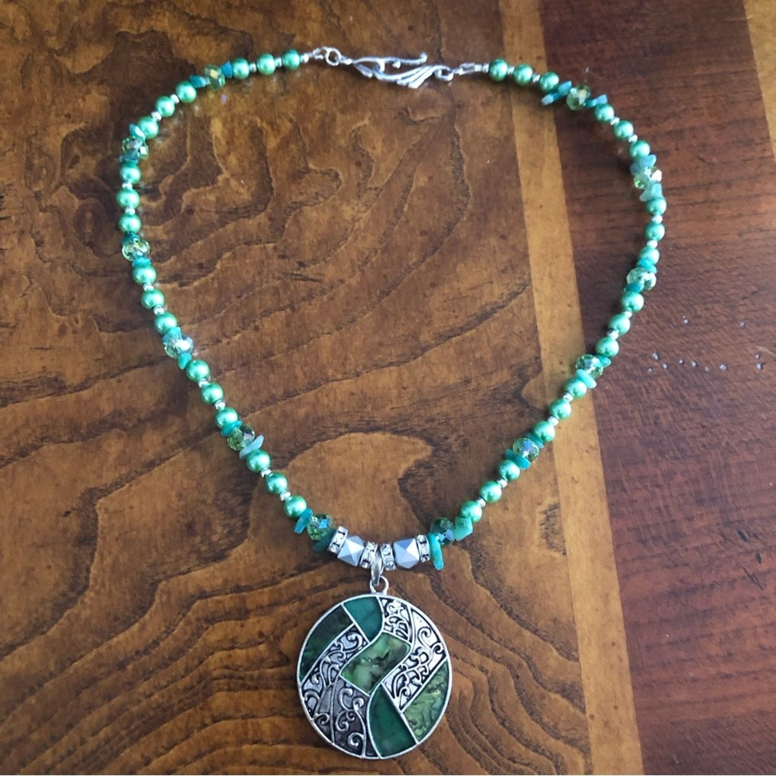 Handmade Handcrafted repurpose abalone shell medallion Pearl necklace Size ONE SIZE - 7 Thumbnail
