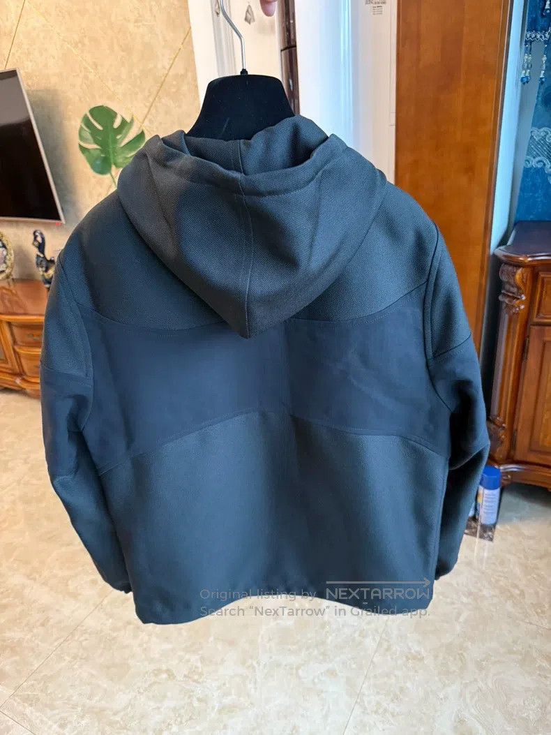 Louis Vuitton Louis Vuitton Handmade beading craft beading logo jacket Size US S / EU 44-46 / 1 - 2 Thumbnail