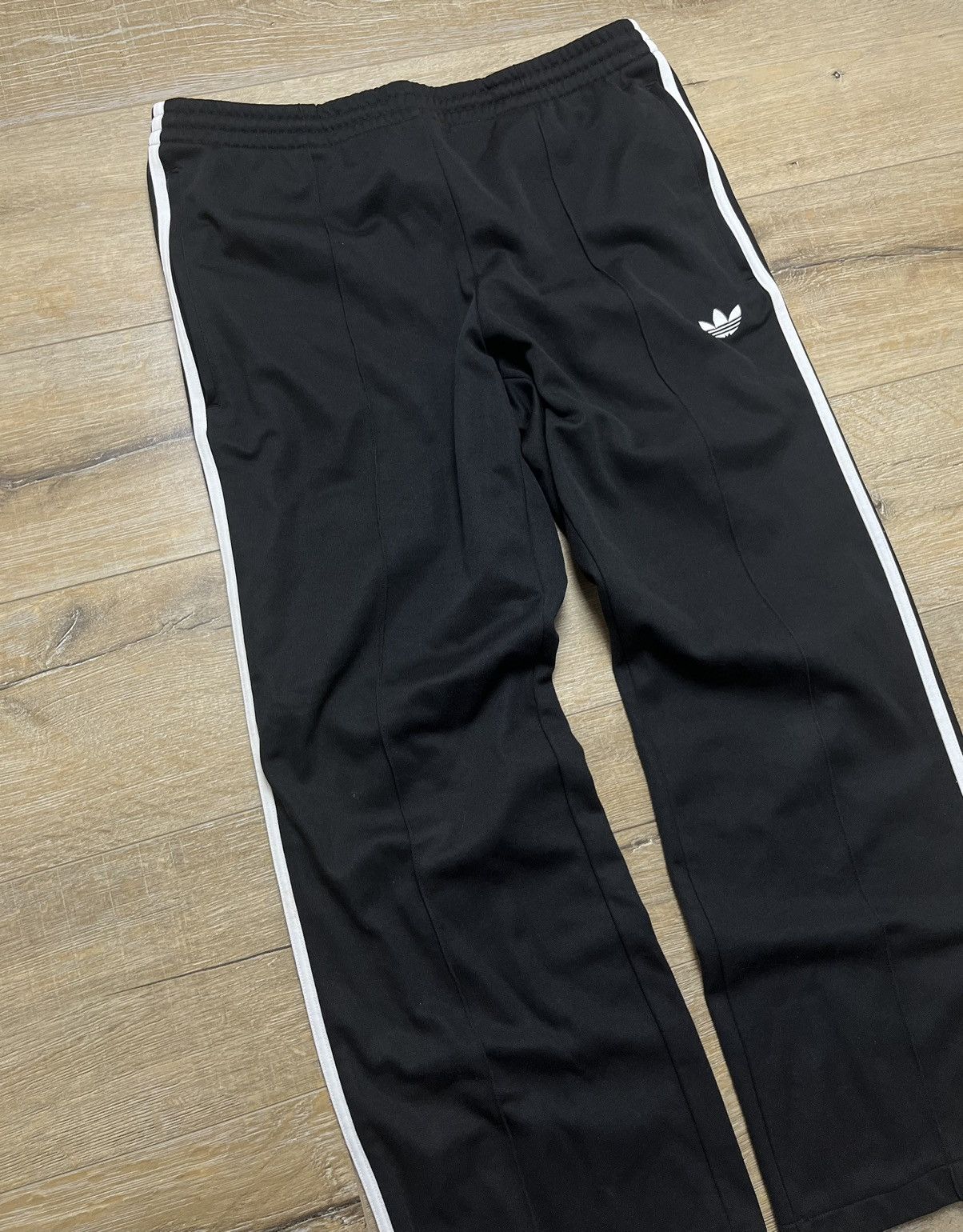 Adidas ADIDAS STYLE BAGGY TRACK PANTS HYPE SWEATPANTS Size US 36 / EU 52 - 4 Thumbnail
