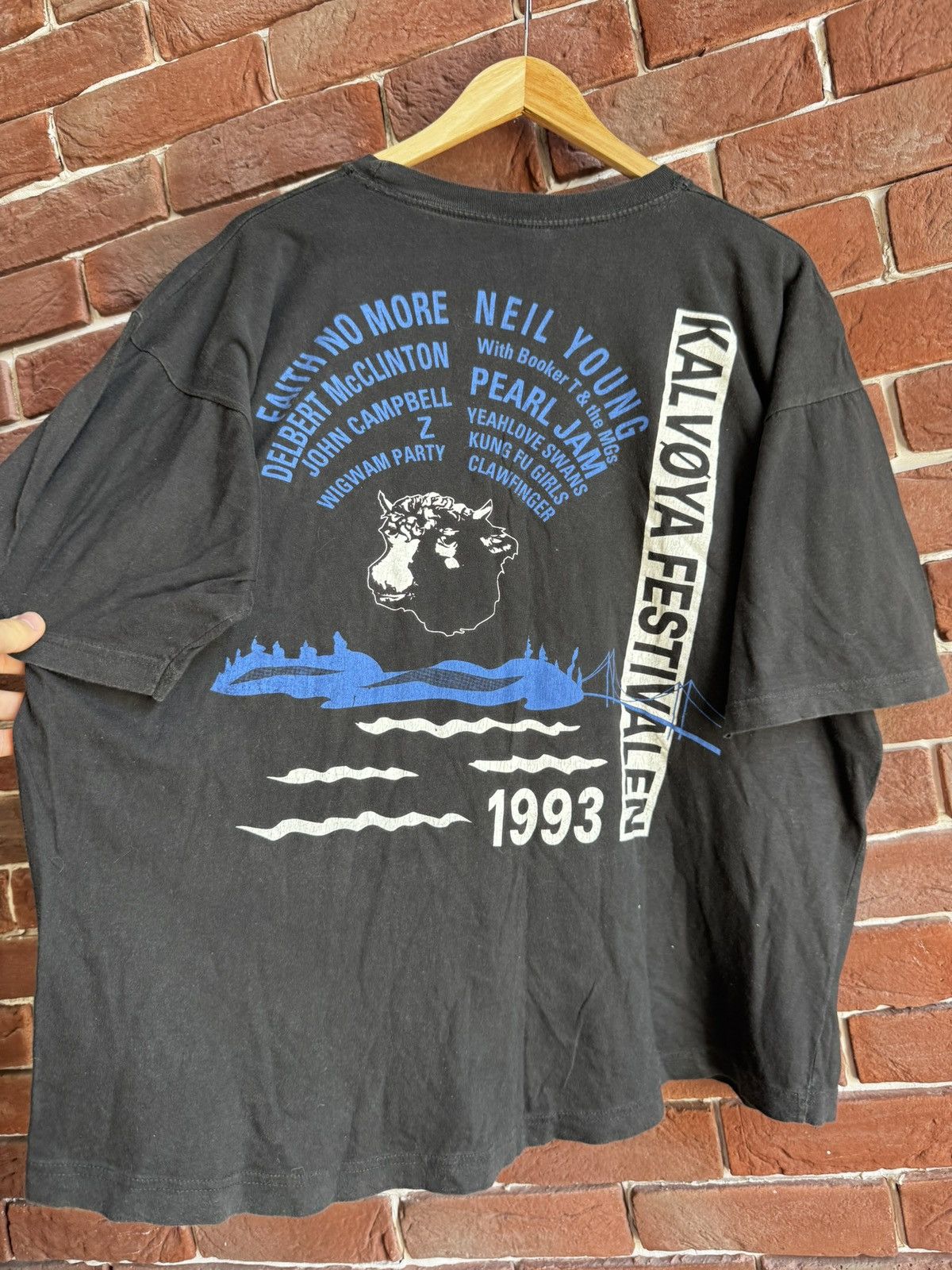 Band Tees Vintage Kalvoya festival shirt 90s Pearl Jam Faith No more Size US L / EU 52-54 / 3 - 7 Thumbnail