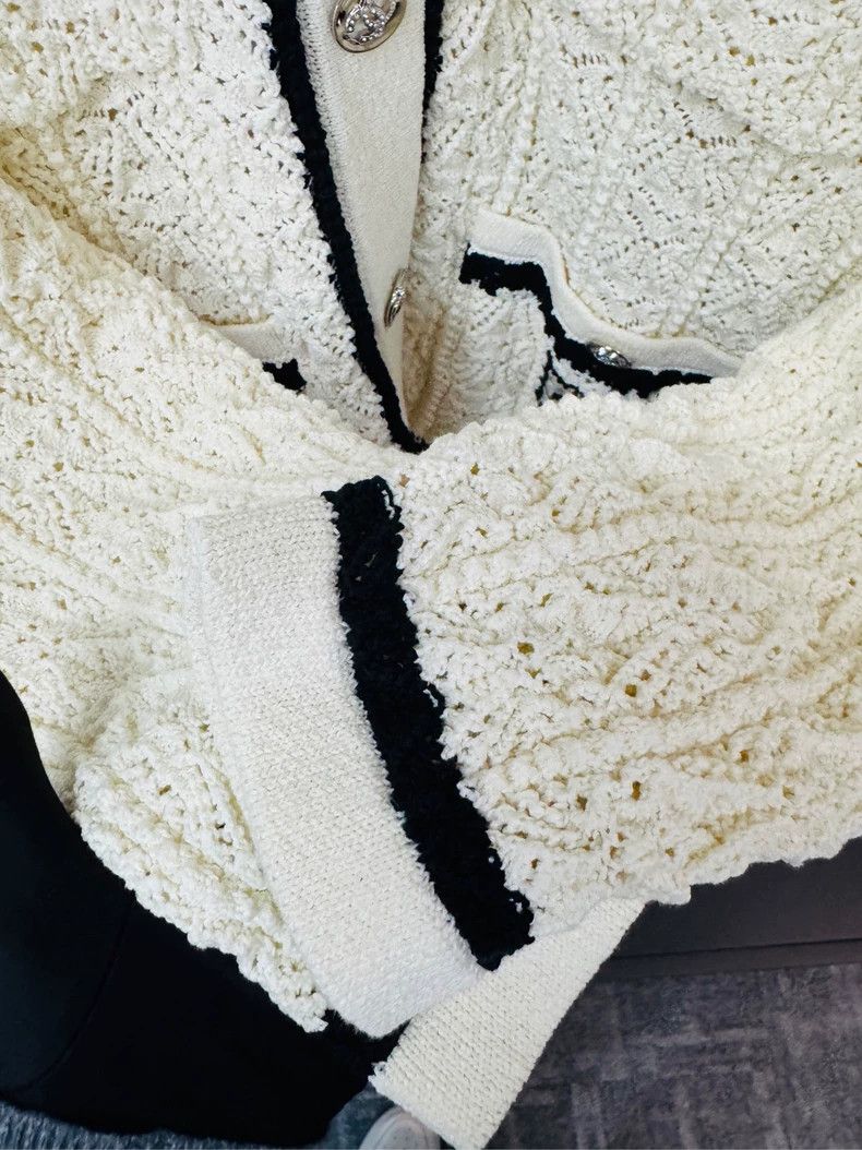 Chanel Chanel 24P milky white hollow knitted cardigan jacket 2504- Size XS / US 0-2 / IT 36-38 - 2 Thumbnail