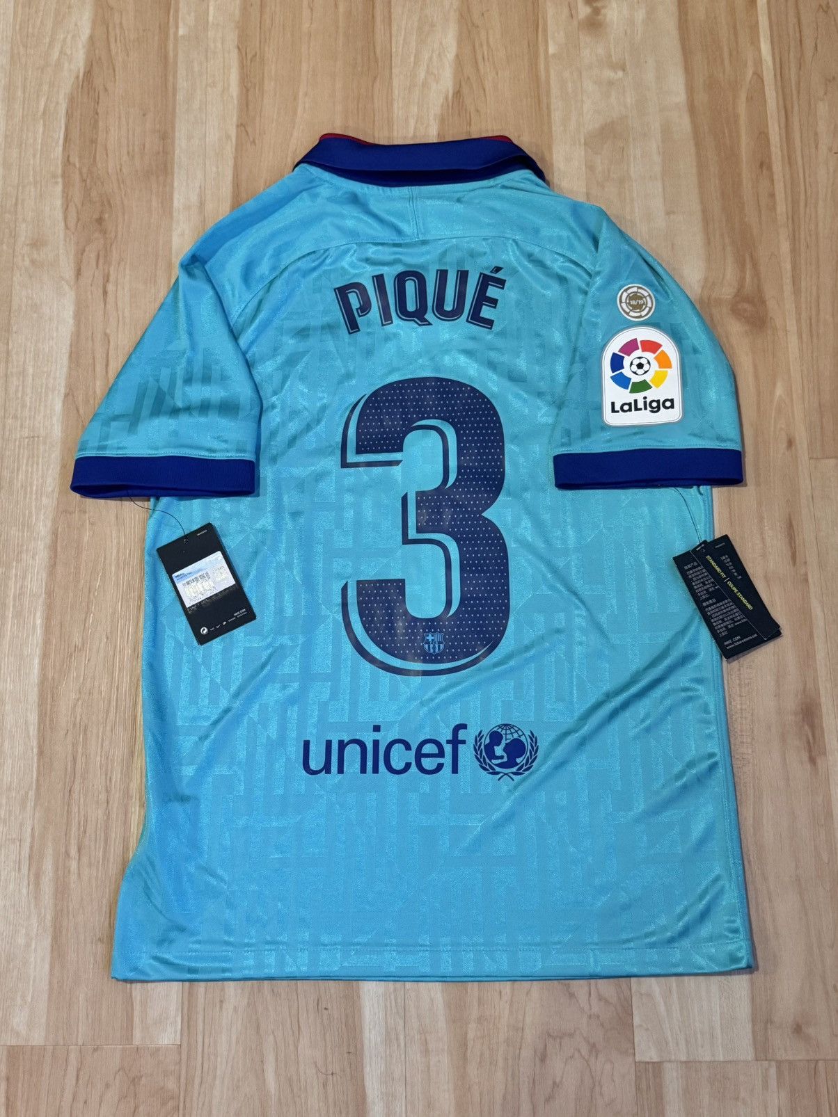 Nike Nike BNWT FC Barcelona 19-20 3rd Jersey Pique #3 Mens Medium Size US M / EU 48-50 / 2 - 2 Thumbnail