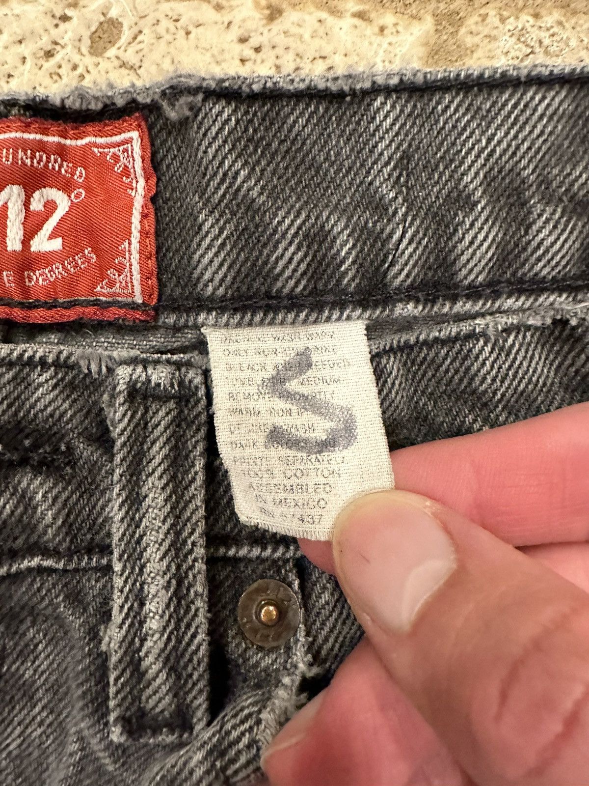 Vintage Vintage Two Hundred 212 Twelve Degrees Black Thrashed Denim Size US 32 / EU 48 - 10 Thumbnail