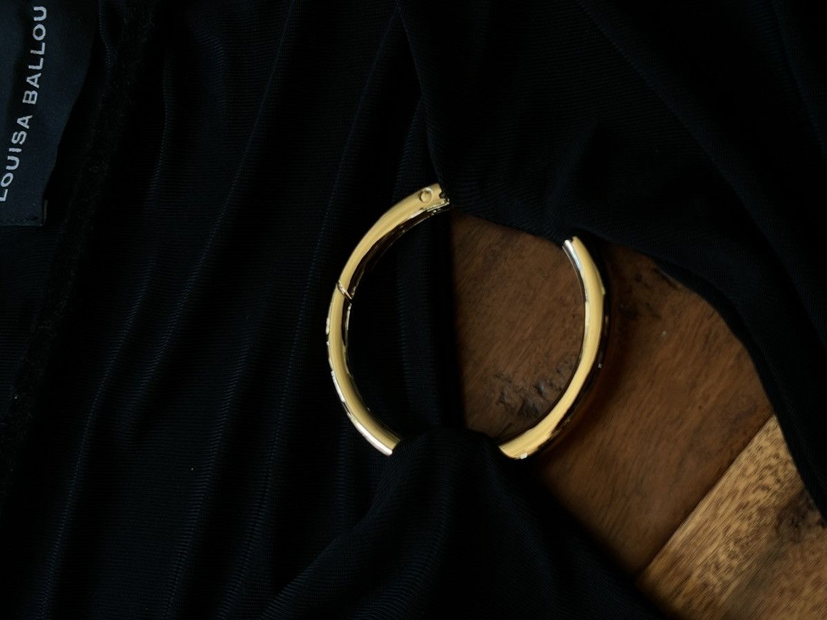 Louisa Ballou Sex Wax' bodysuitcut-out details, gold metal, long sleeves. Size S / US 4 / IT 40 - 7 Thumbnail