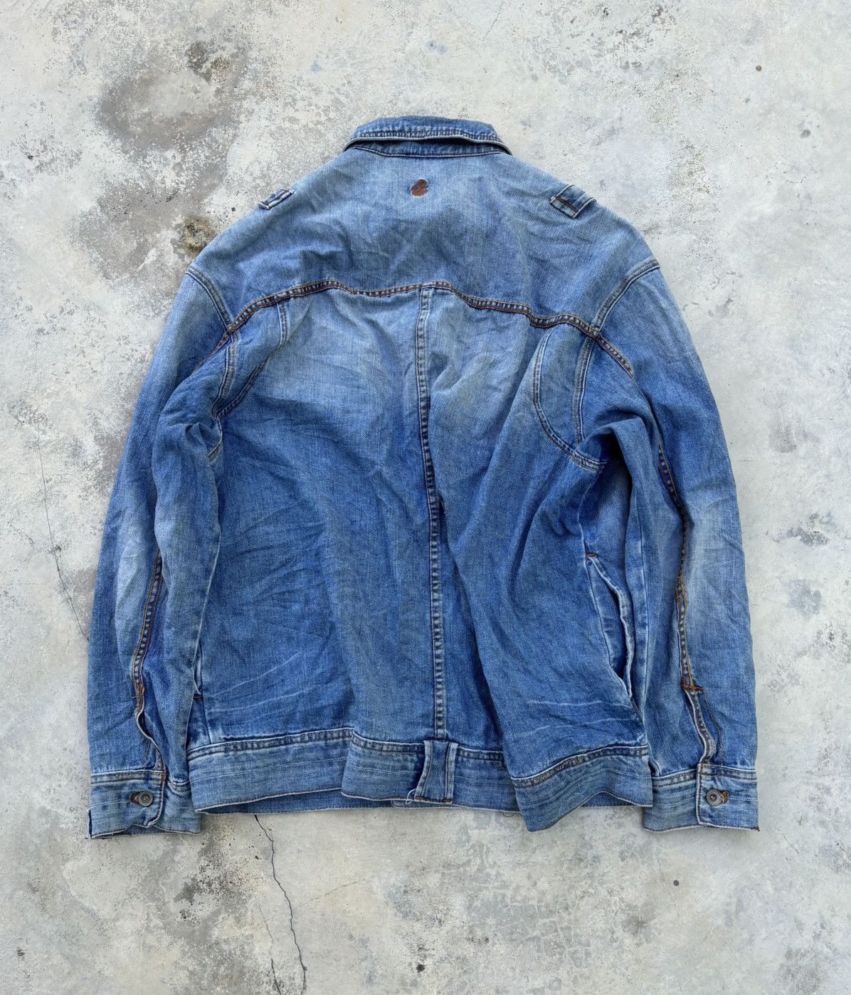 Rocawear Vintage Rocawear Bondage Distressed Denim Jacket Oversized Size US XL / EU 56 / 4 - 6 Thumbnail