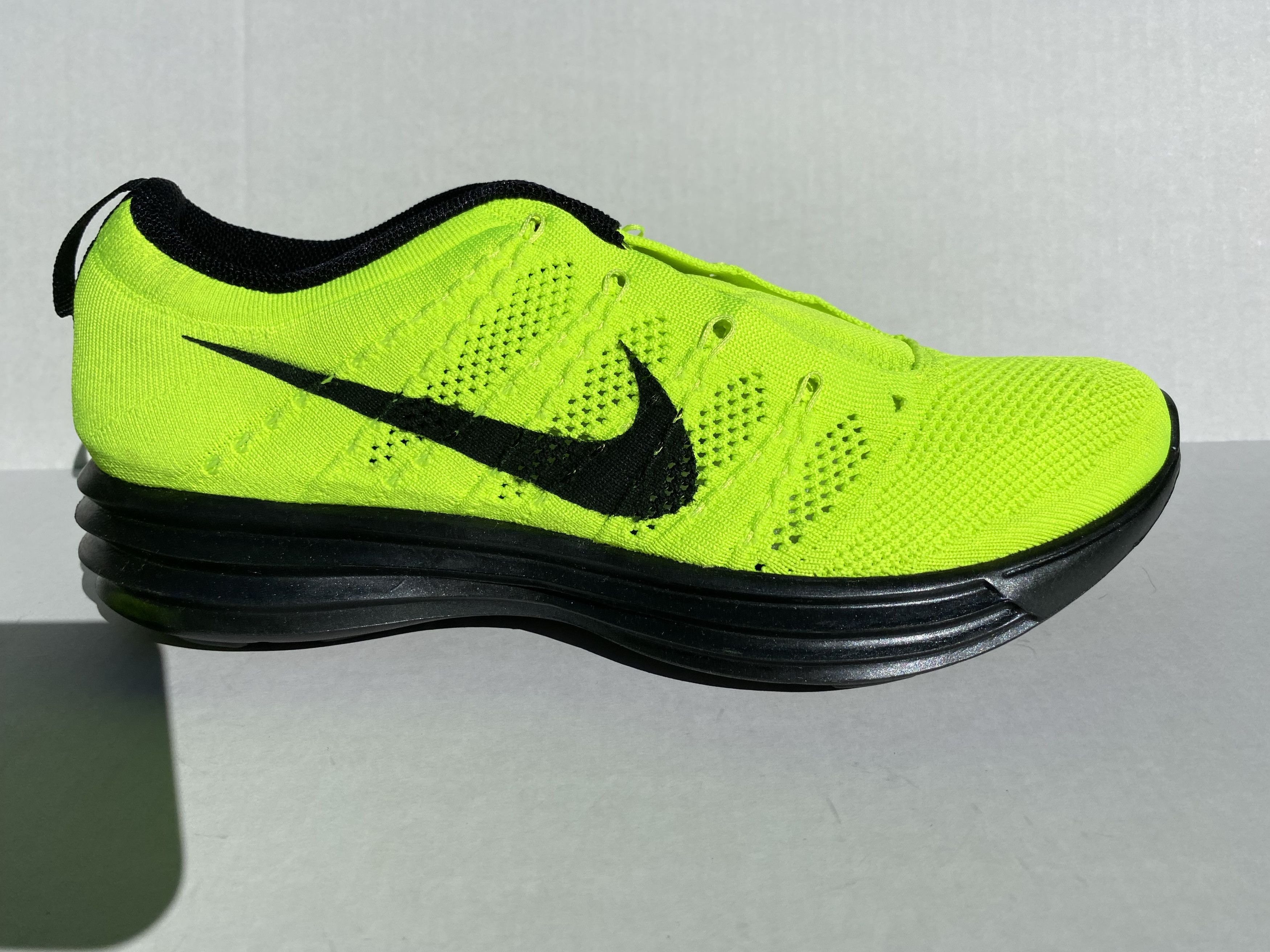 Nike Nike x HTM Custom Flyknit Trainers Running Shoes Size US 10.5 / EU 43-44 - 4 Thumbnail