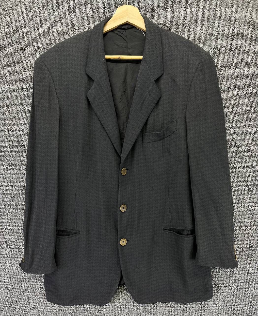 Giorgio Armani Vintage Giorgio Armani Black Blazers Coats Jacket Size US M / EU 48-50 / 2 - 1 Thumbnail