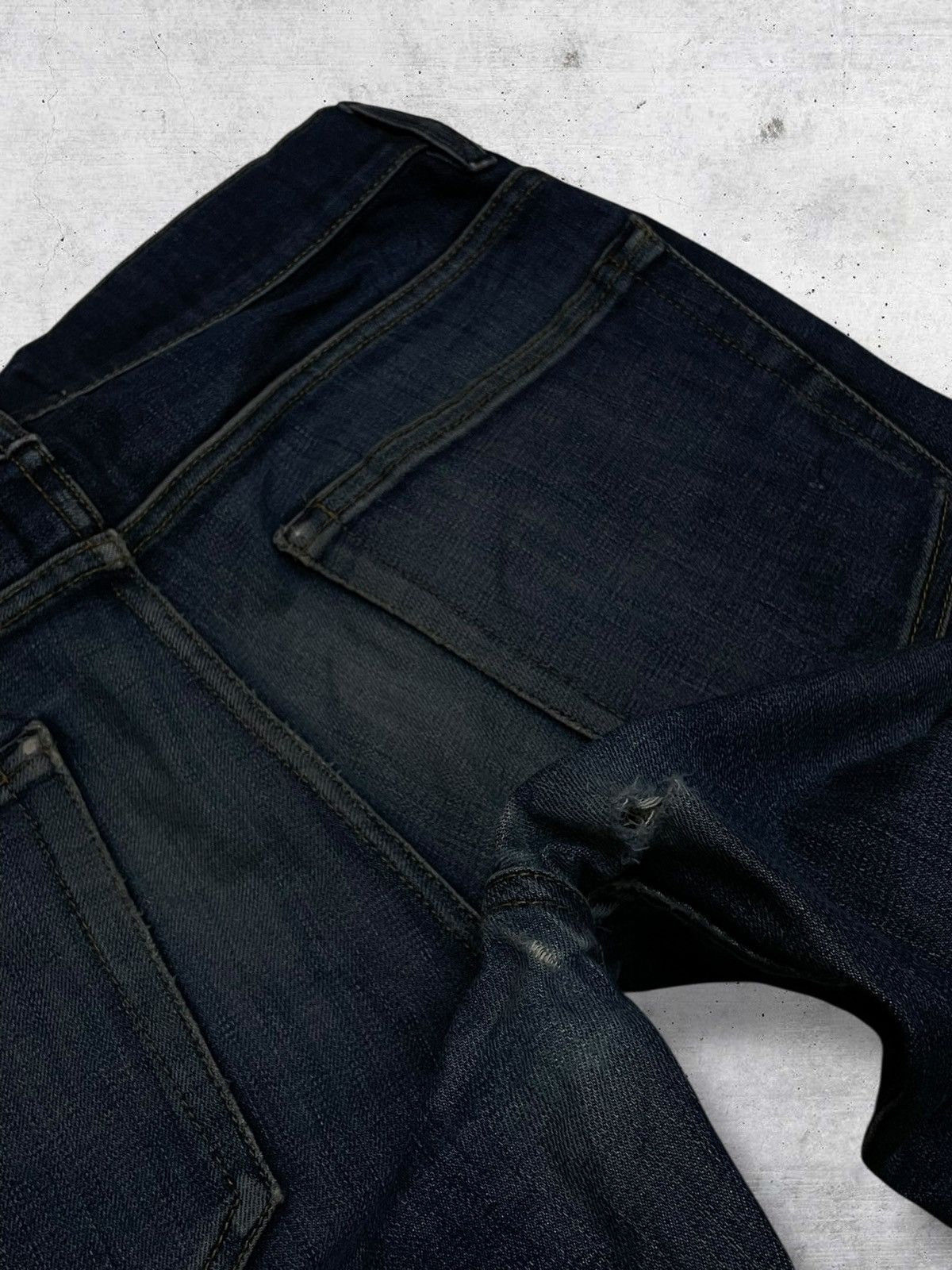 Acne Studios VINTAGE DESIGNER ACNE STUDIOS INDIGO DISTRESSED DENIM Size US 28 / EU 44 - 14 Thumbnail