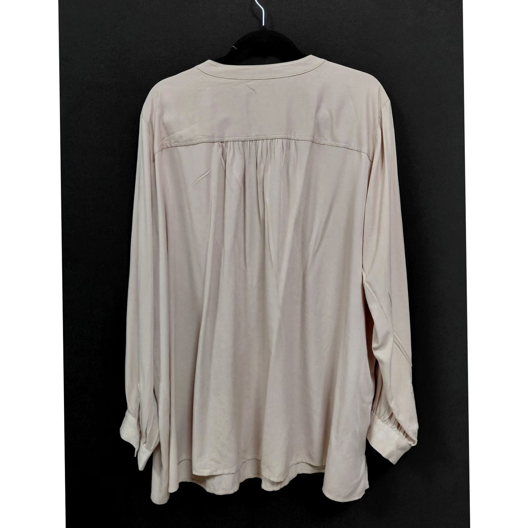Loft LOFT PLUS Blouse Beige Solid Woven Rayon Long Sleeve Button Front Casual Workwear Adult 22 Beige Womens Size 3XL / US 20-22 - 2 Thumbnail