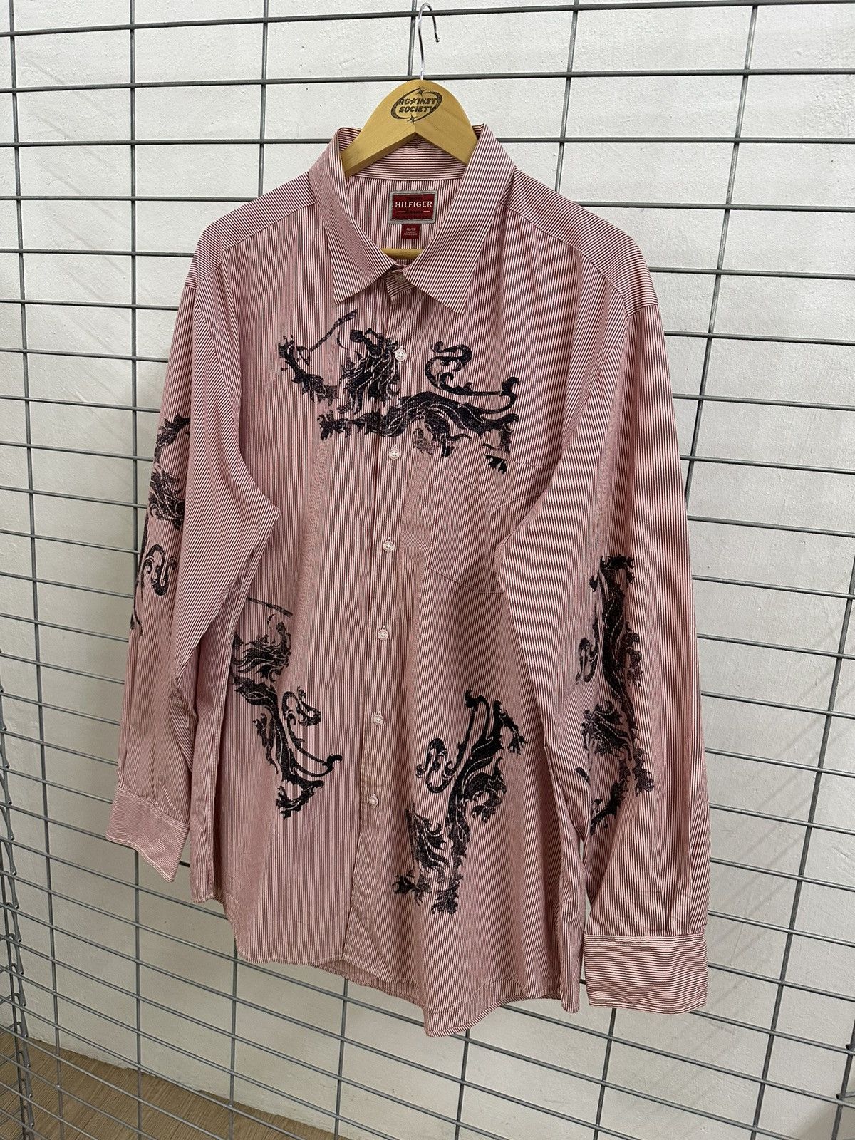 Tommy Hilfiger Rare Beautiful Tommy Hilfiger Dragon Design Hickory Shirt Size US XL / EU 56 / 4 - 3 Thumbnail