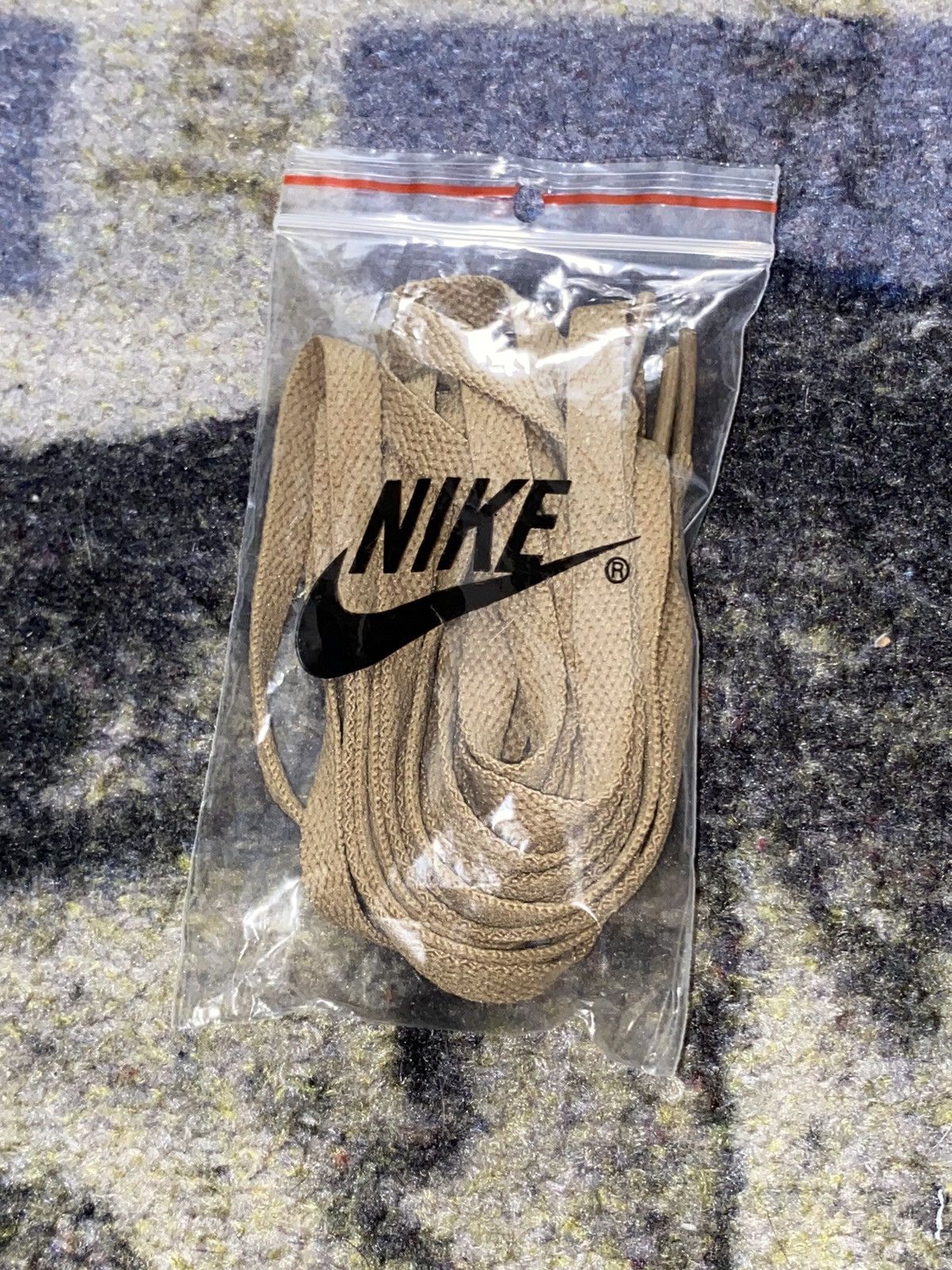 Nike × Off-White × Virgil Abloh Off White x Nike “Shoe Laces” Brown Size ONE SIZE - 2 Thumbnail