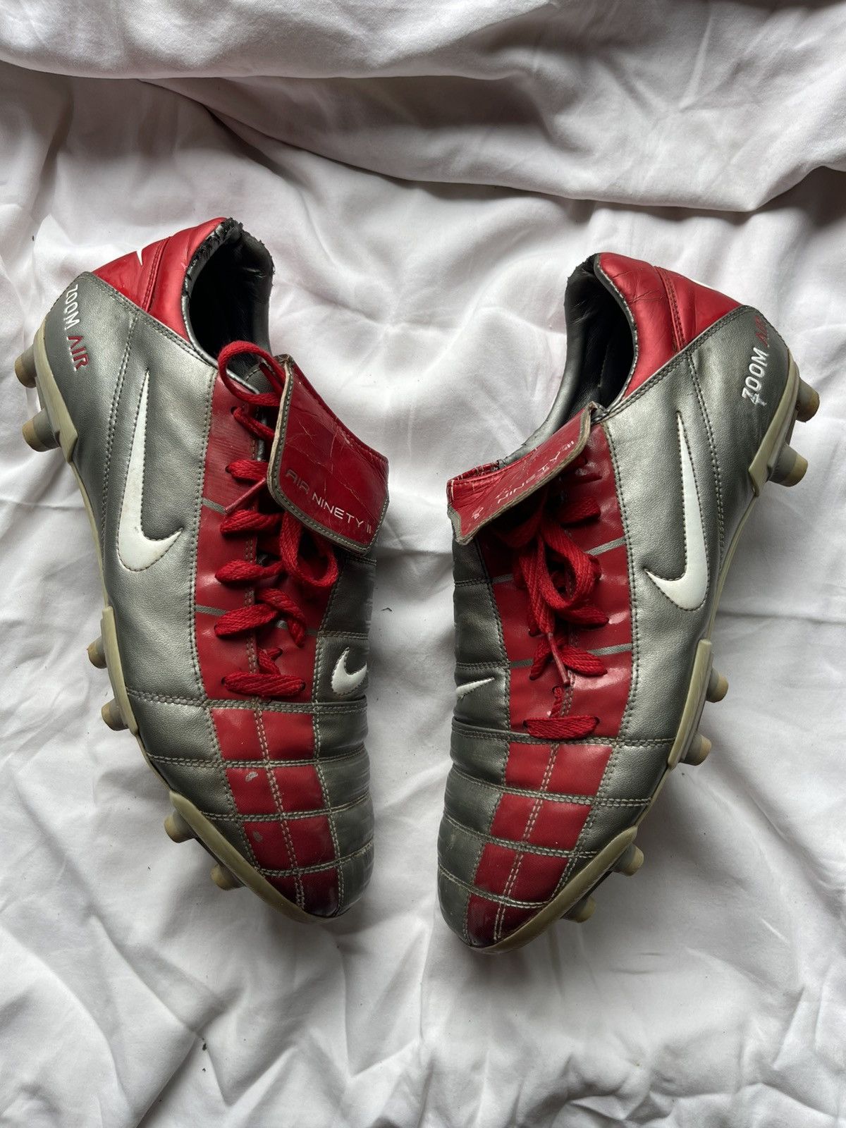 2004 Nike Total 90 Silver Red Soccer cleats boots