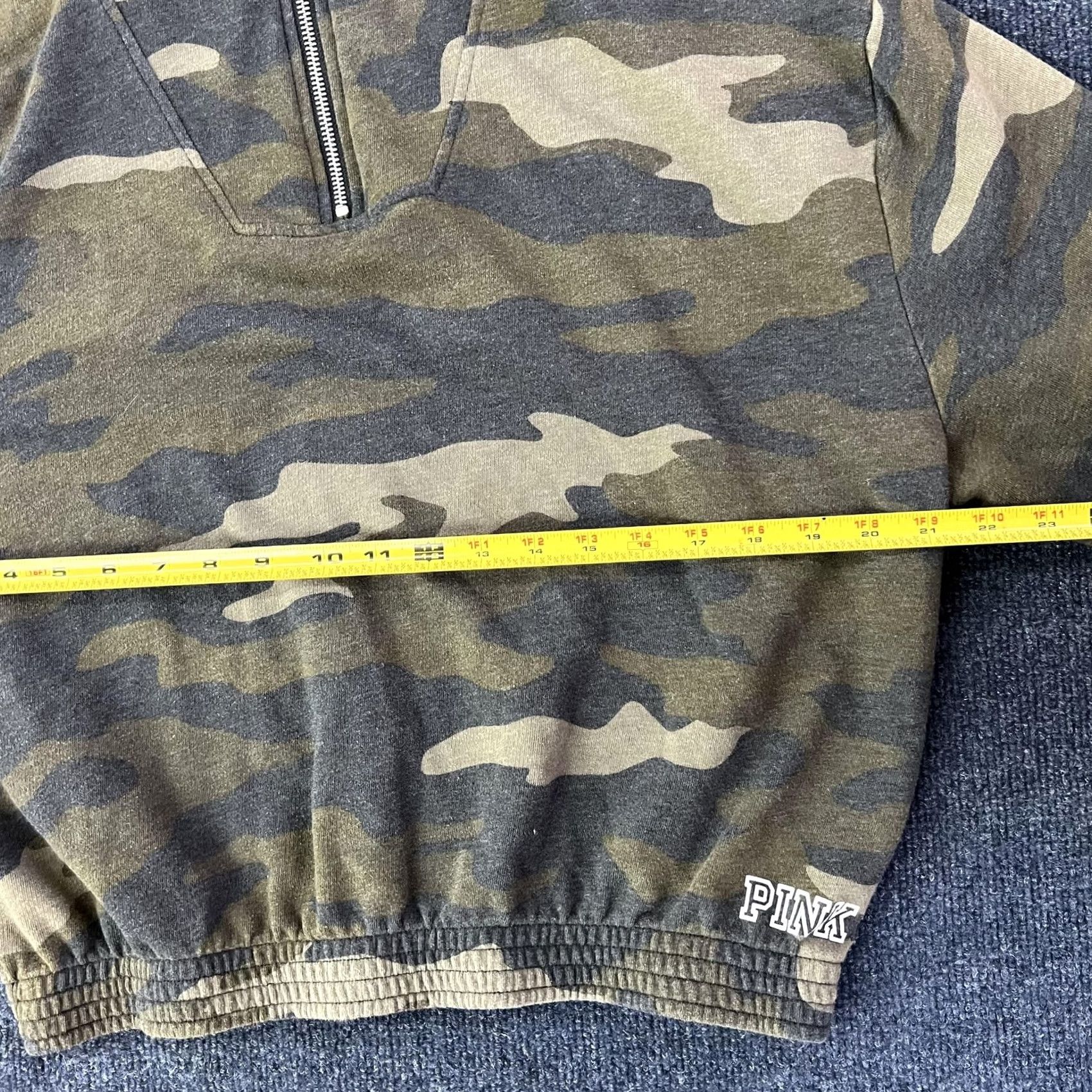 Vintage PINK Victoria's Secret Sweatshirt Womens Camo Quarter Zip Cropped Pullover XS Green Size XS / US 0-2 / IT 36-38 - 6 Thumbnail