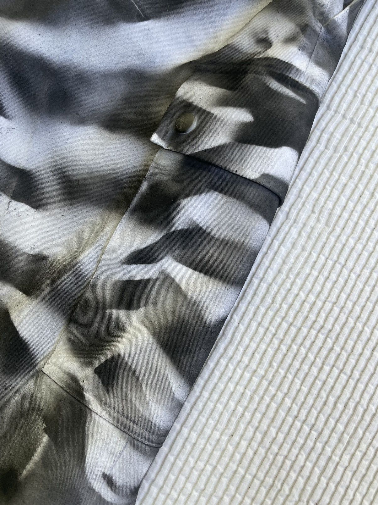 Handmade × Vintage Hand Camo Snow Tiger Cargos Size US 32 / EU 48 - 16 Thumbnail