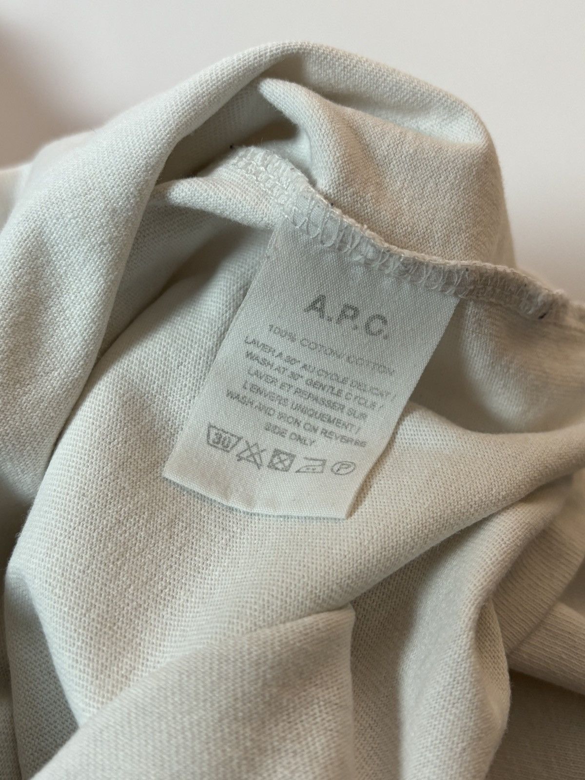 A.P.C. A.P.C. White t-shirt with big logo Size US M / EU 48-50 / 2 - 5 Thumbnail