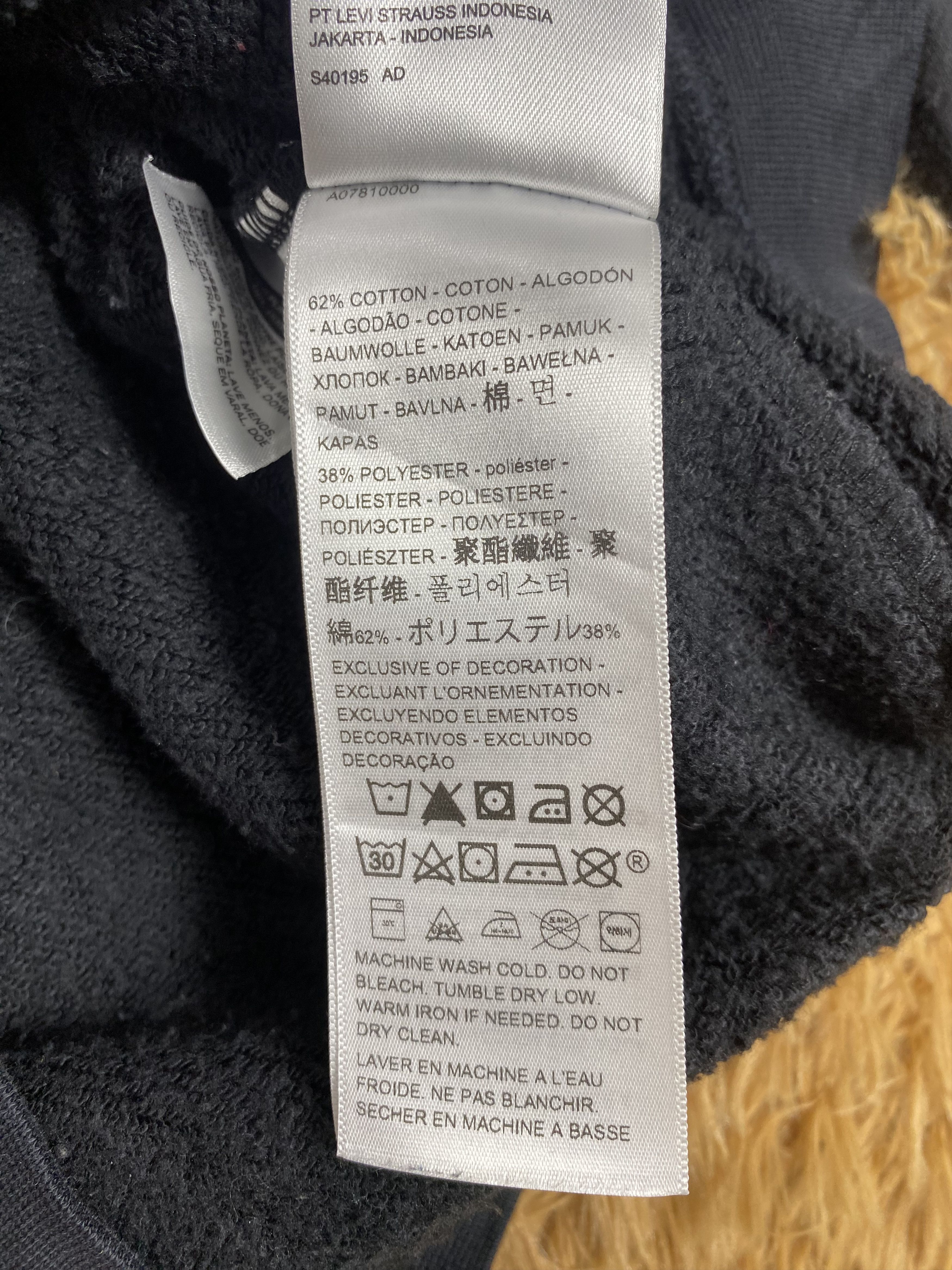 Levi's Vintage Levi's Hoodie Sweatshirts PS0178 Size US L / EU 52-54 / 3 - 8 Thumbnail
