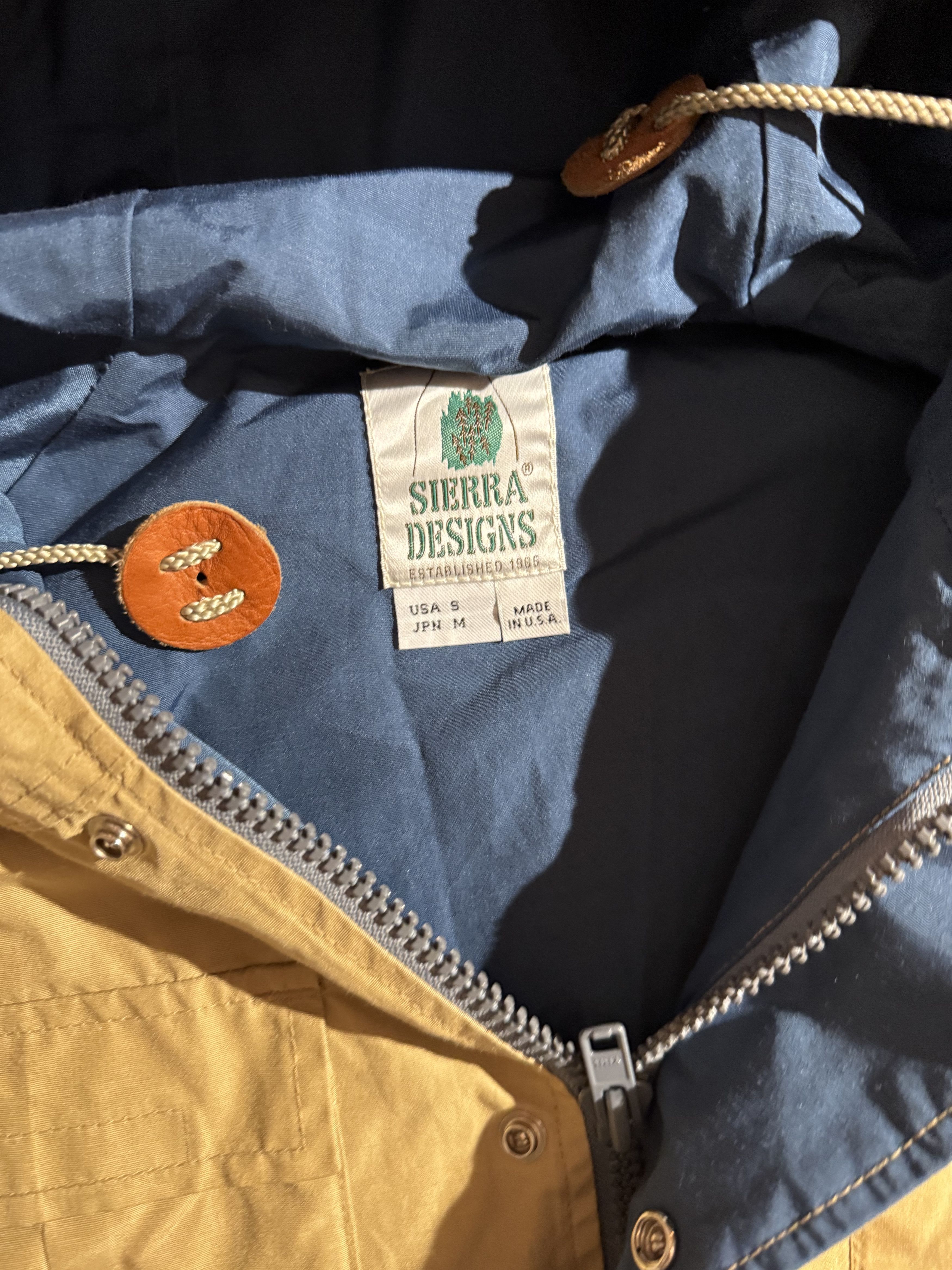 Sierra Designs Waterproof rain jacket Size US S / EU 44-46 / 1 - 2 Thumbnail