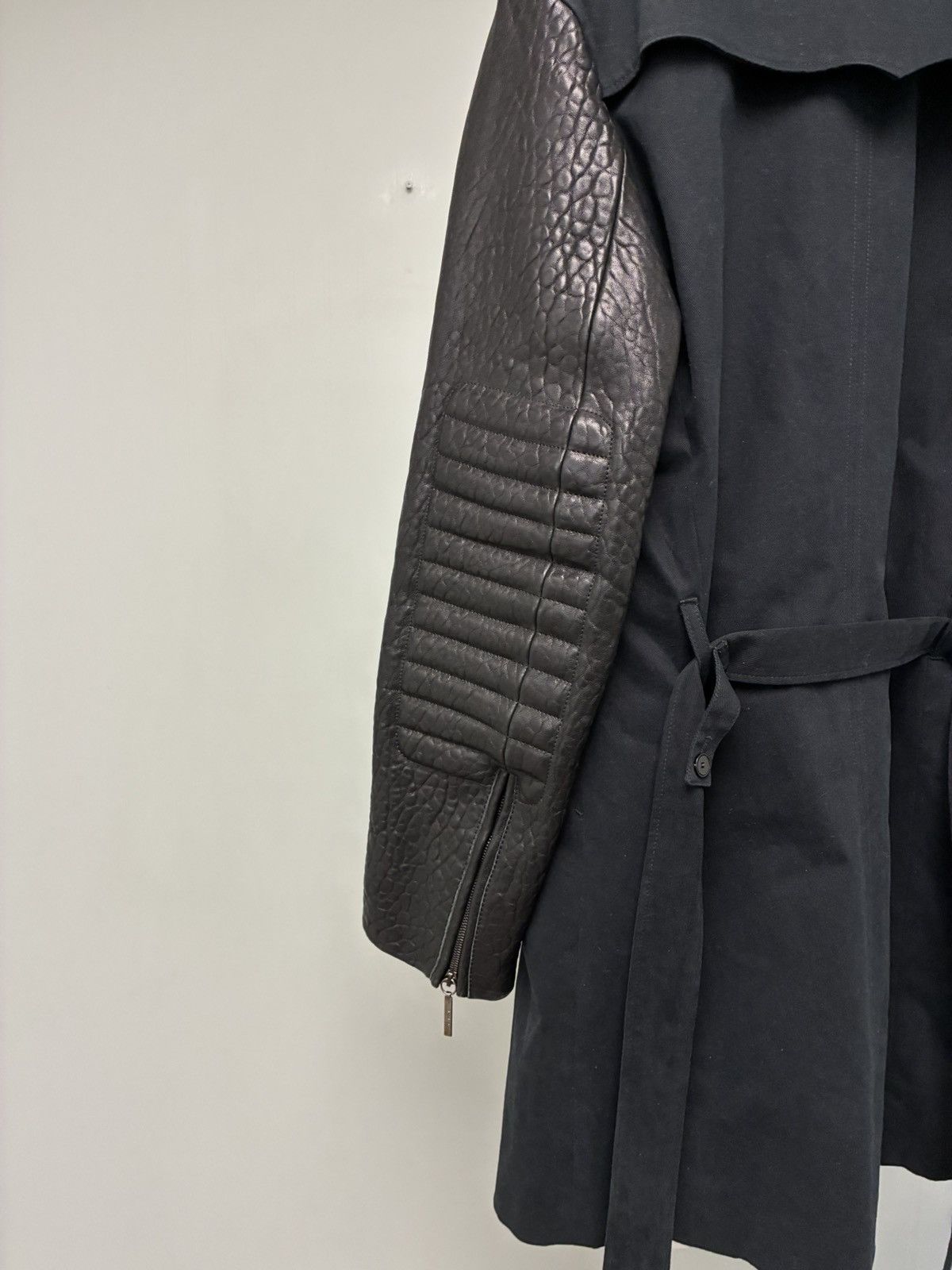 Costume National Leather sleeve coat Small Medium Size US S / EU 44-46 / 1 - 9 Thumbnail