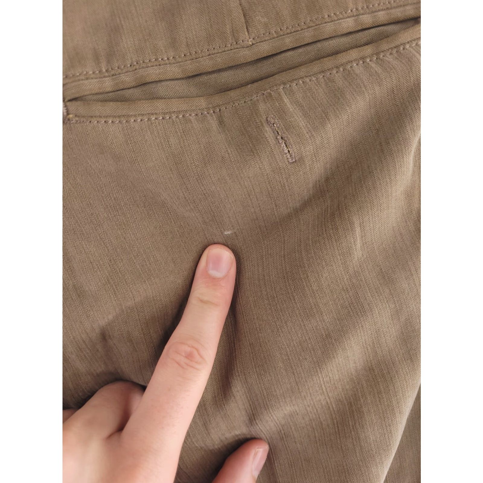 Tommy Bahama Tommy Bahama Pants Mens 36x29 Brown Silk Relaxed Fit Chino Straight Front Button Size US 36 / EU 52 - 6 Thumbnail