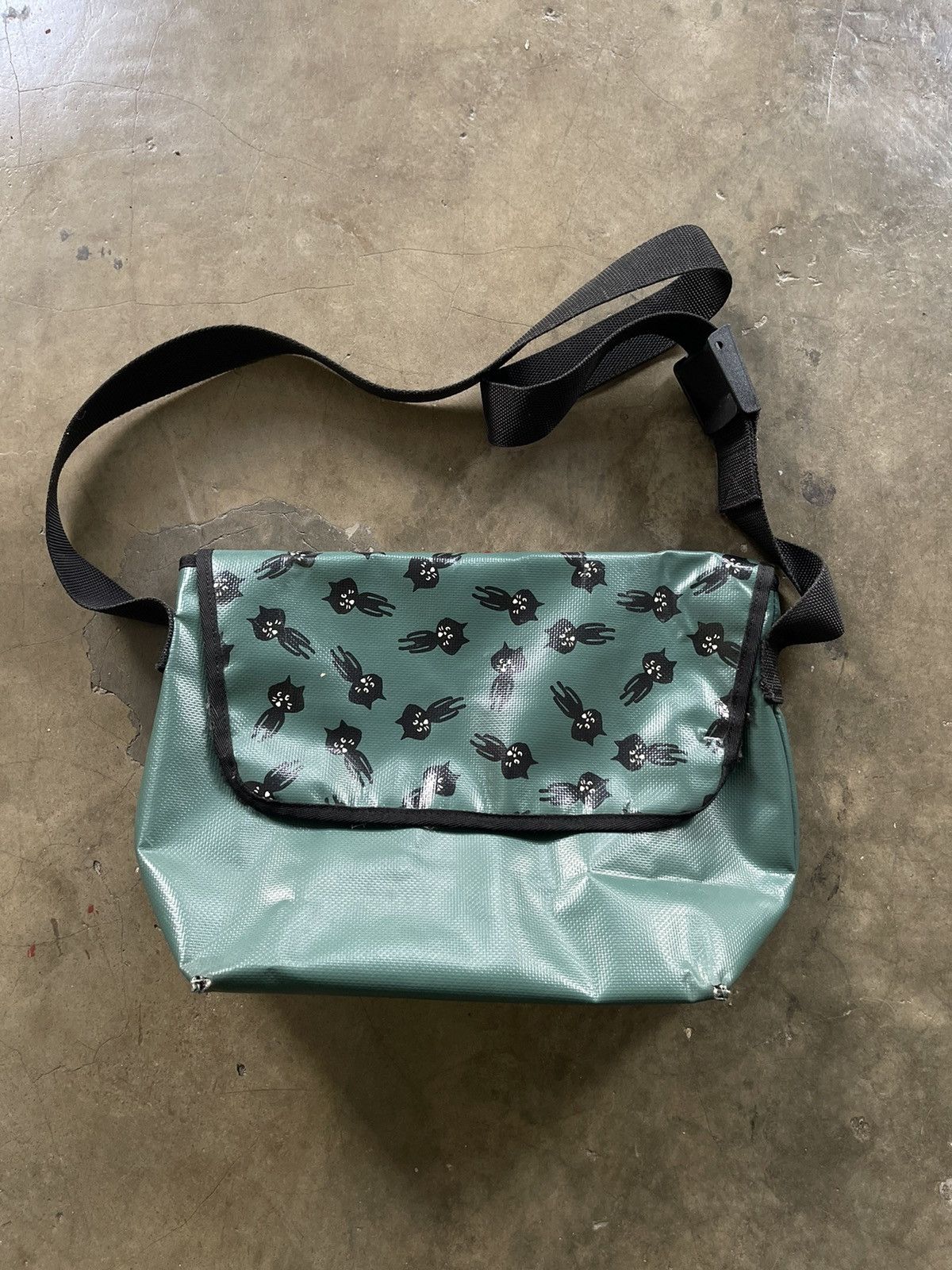 Japanese Brand × Ne-Net Ne Net Nya Cat Sling Bag Size ONE SIZE - 1 Thumbnail