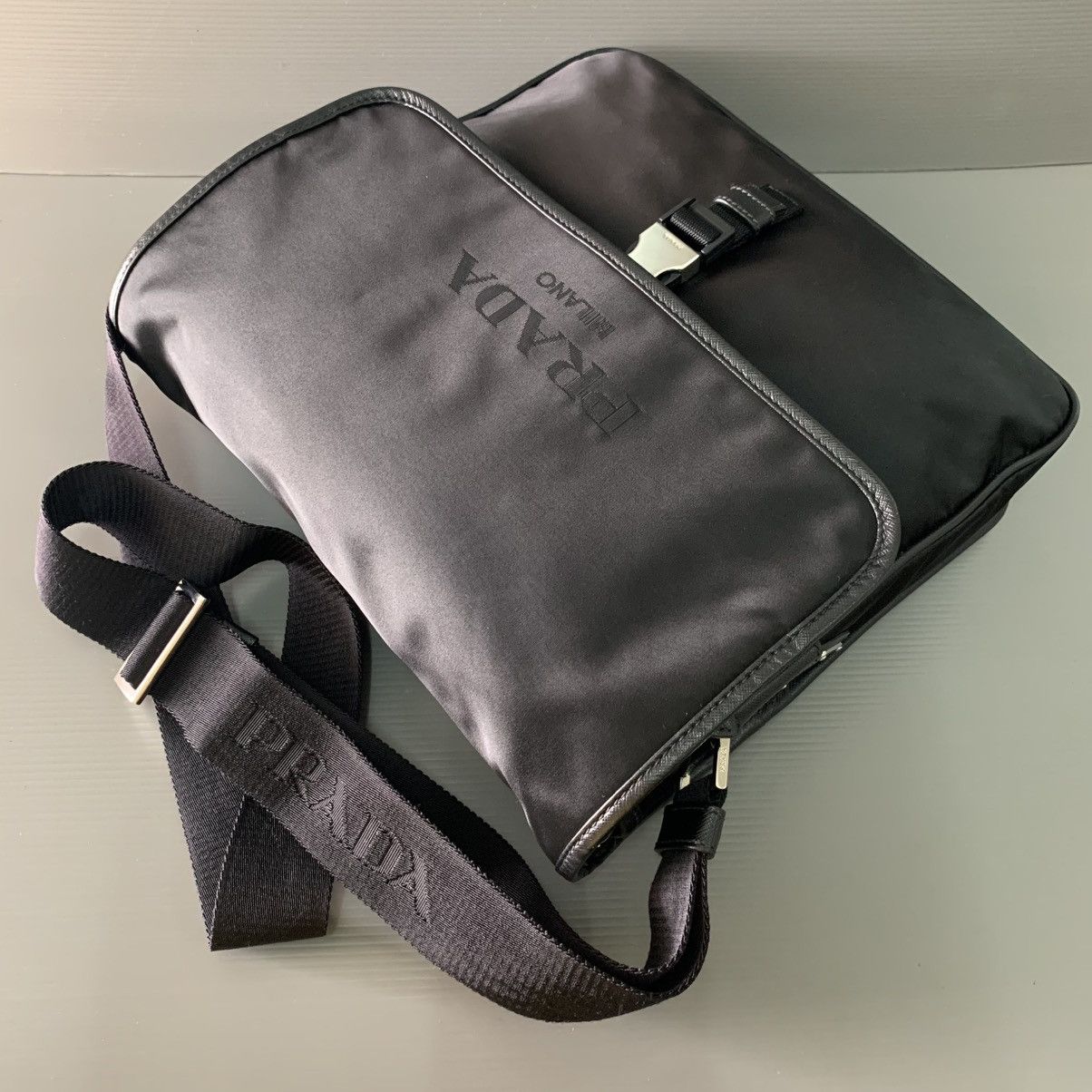 Prada Prada Nylon Black Mesengger Bag Size ONE SIZE - 14 Thumbnail