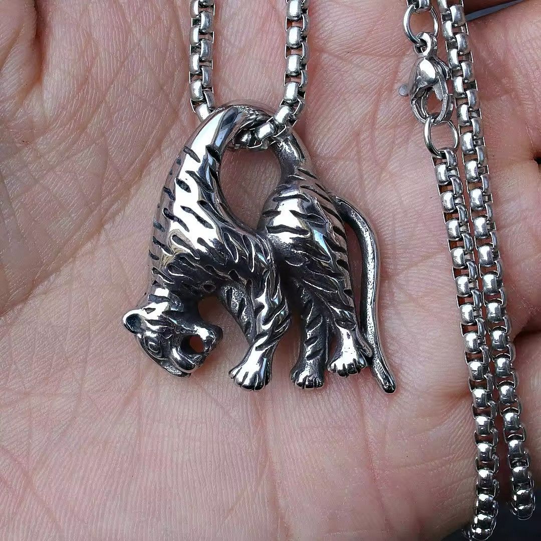 Jewelry Creativity Retro Niche Leopard Hunting Necklace Size ONE SIZE - 1 Thumbnail