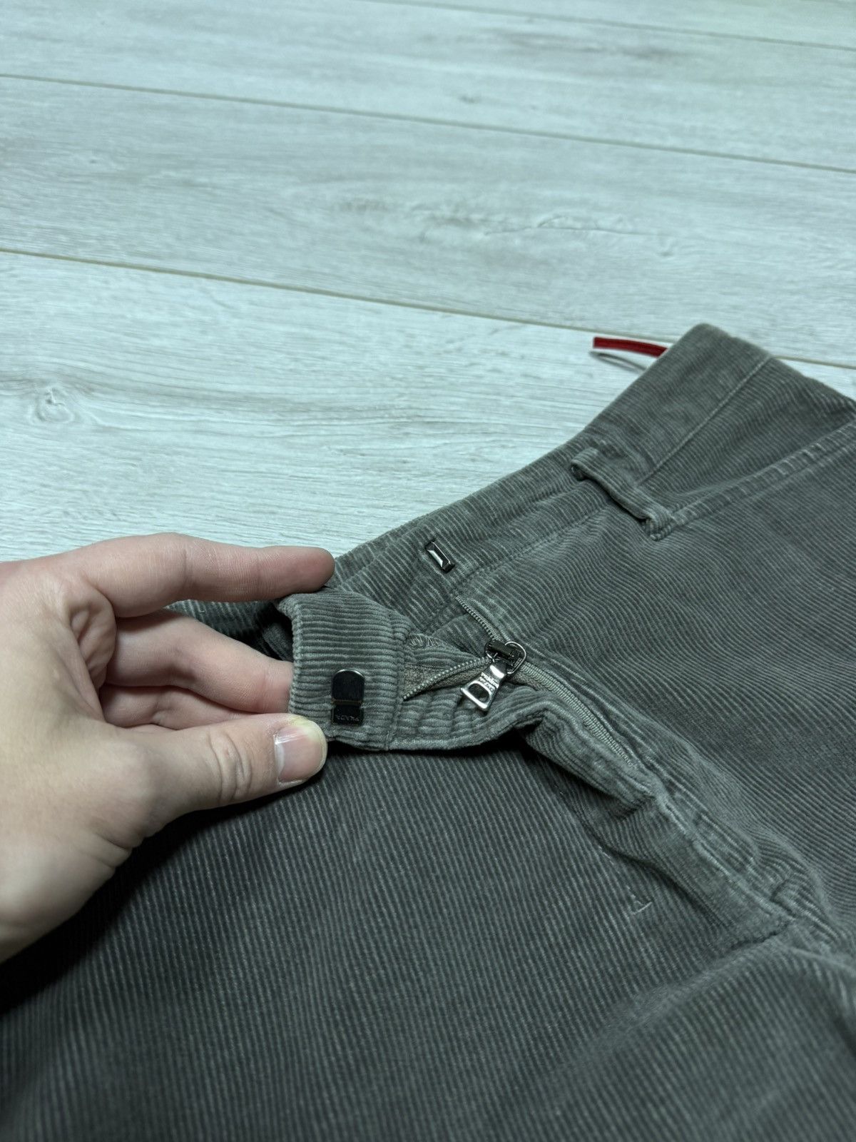 Prada Prada red tab corduroy velvet pants vintage zip Size 27" / US 4 / IT 40 - 5 Thumbnail