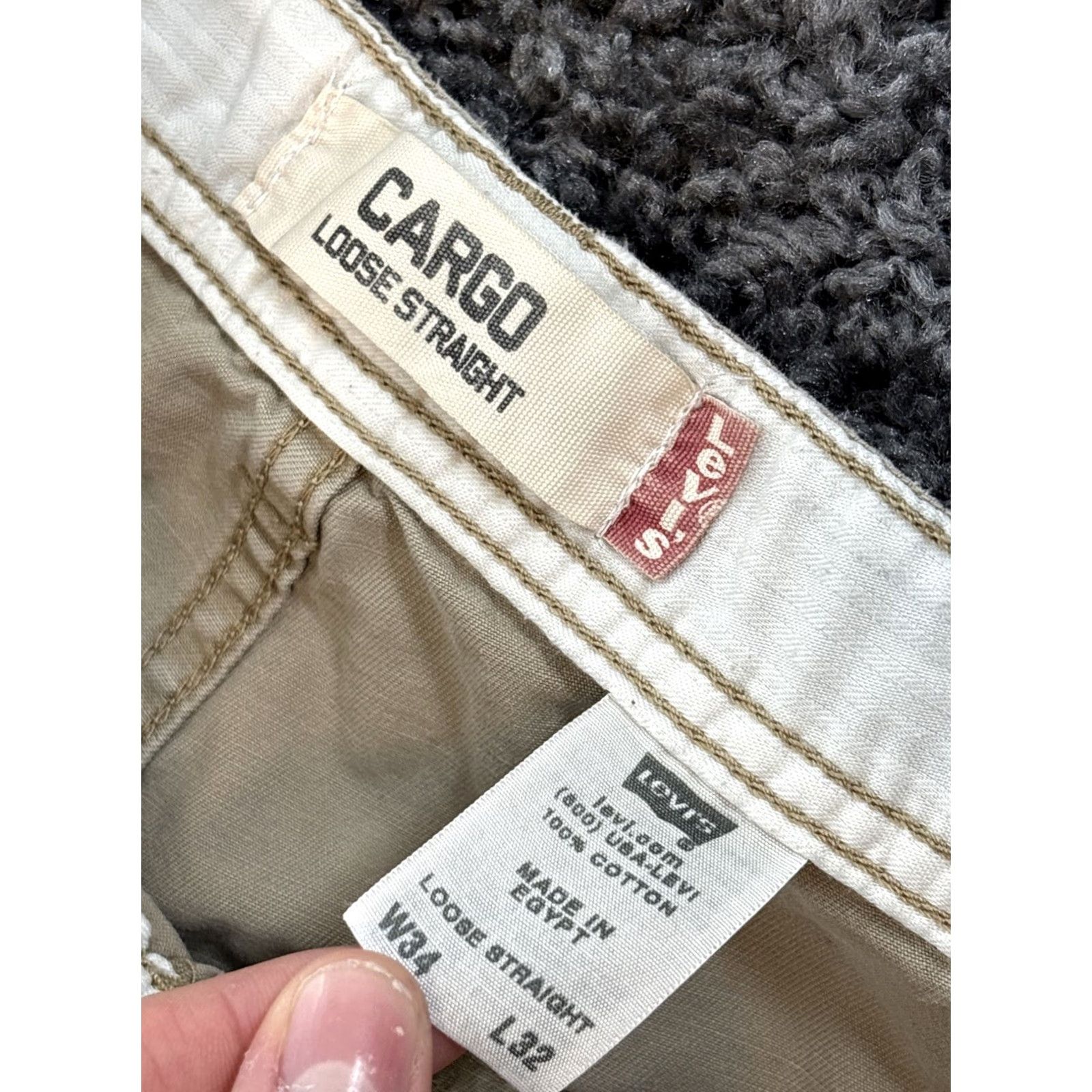 Levi's VINTAGE Levi's Cargo Pants Mens 34x31 Baggy Relaxed Beige Cotton 5-Pocket Y2K Camouflage Military Cargo Straight Pant Mens Size US 34 / EU 50 - 5 Thumbnail