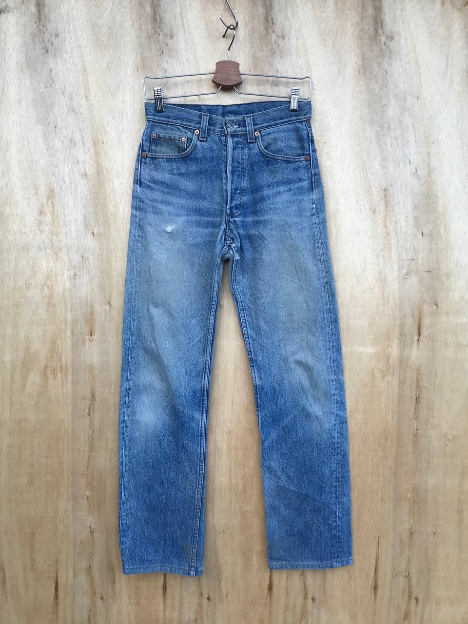 Levi's VINTAGE 1989 LEVIS 501 DISTRESSED JEAN LIGHWASH W27X30 Size US 27 - 1 Thumbnail