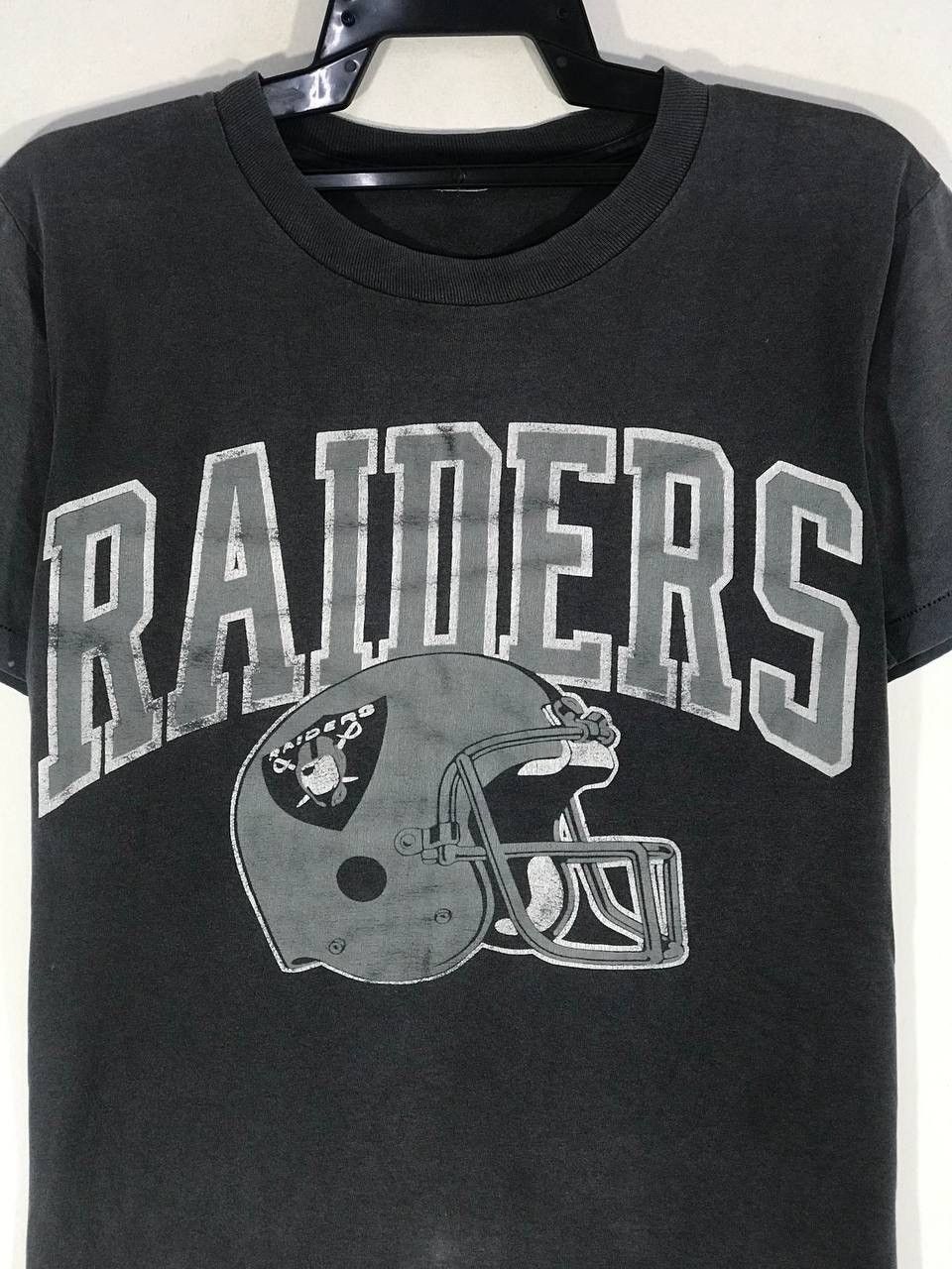 NFL Vintage Oakland Raiders American football team nfl Size US M / EU 48-50 / 2 - 3 Thumbnail