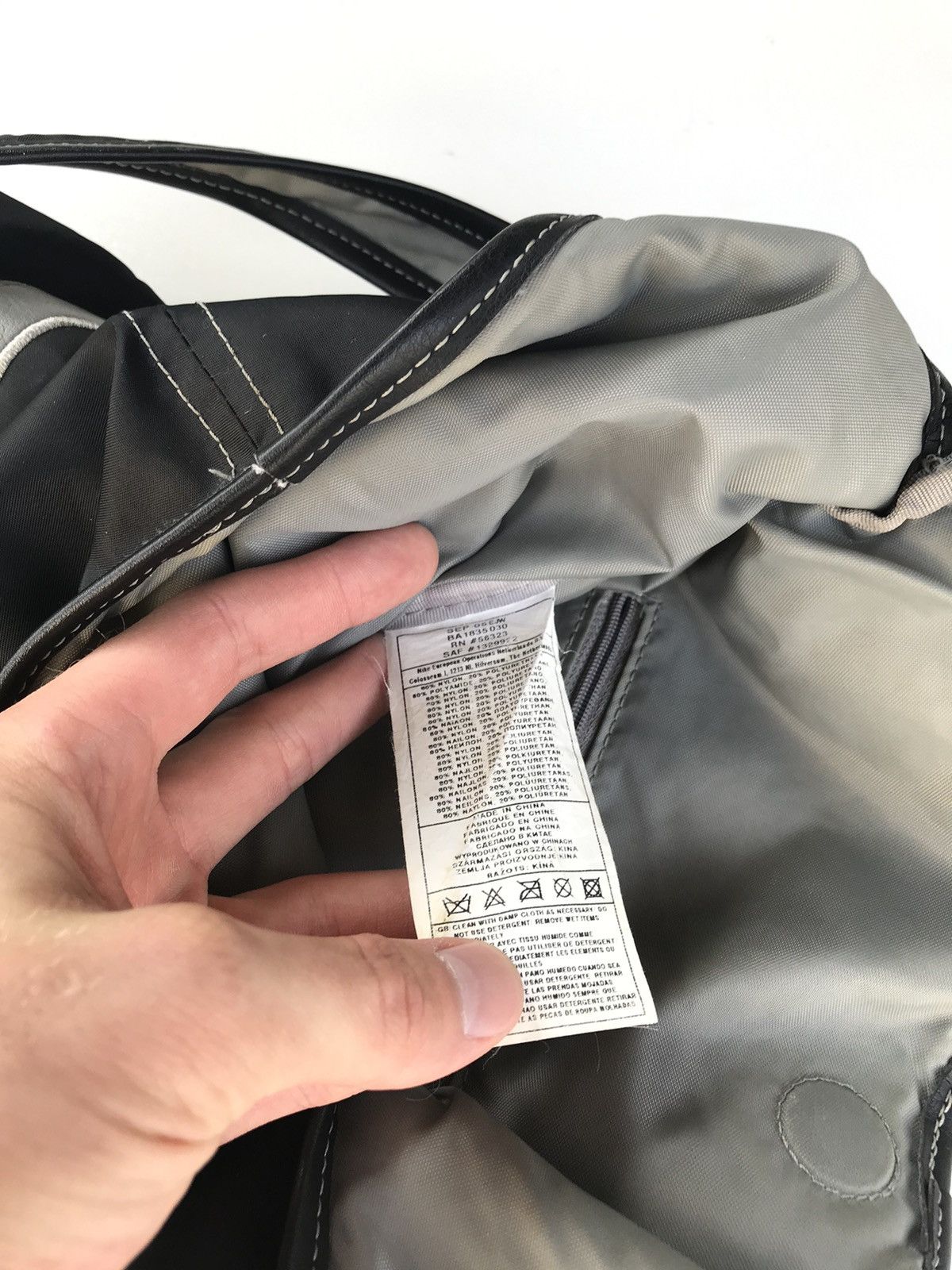Vintage Nike Vintage bag Nike shoper y2k style Size ONE SIZE - 12 Thumbnail