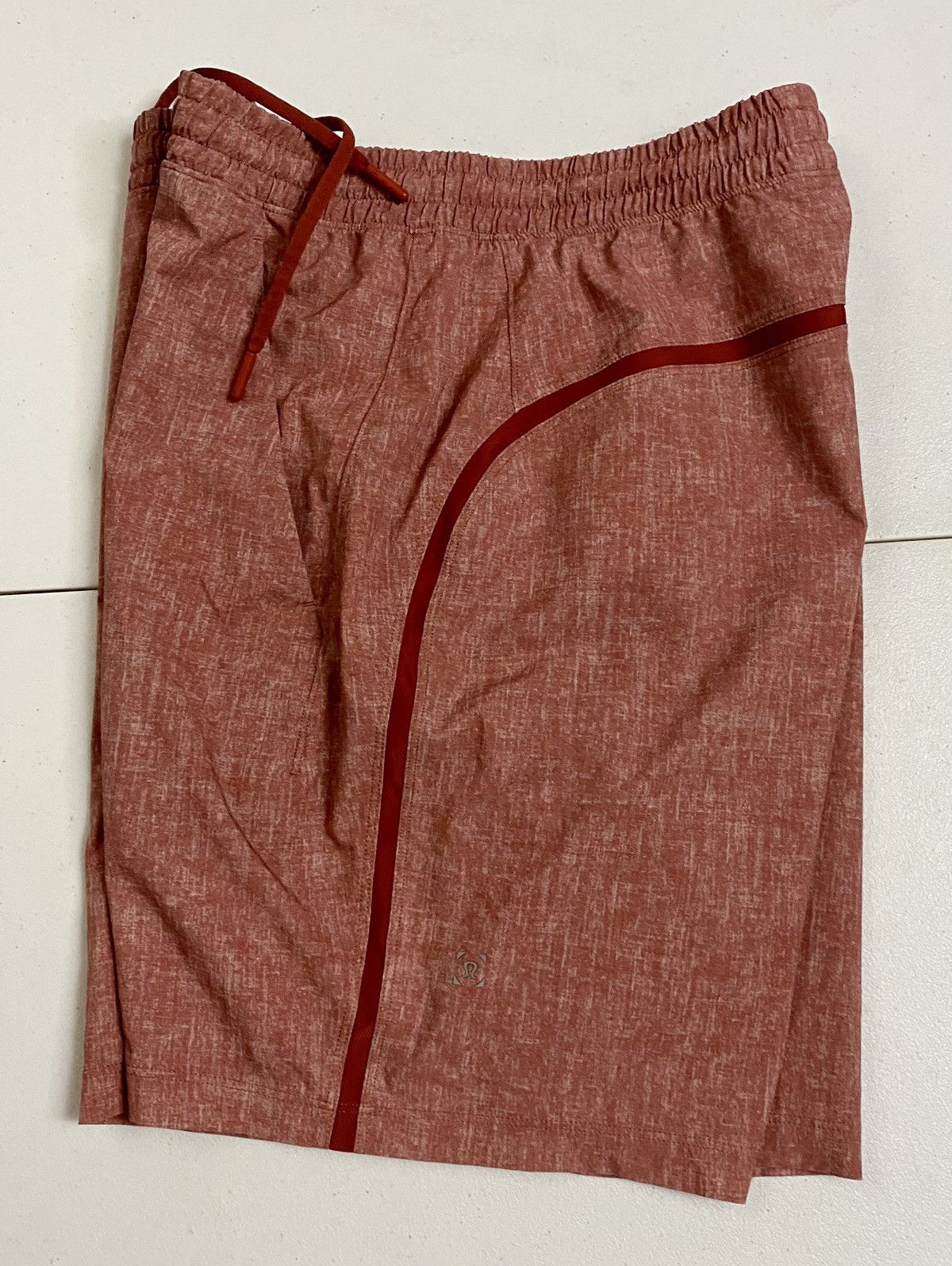 Lululemon Lululemon Pace Breaker Short 7" Sunbleached Cayenne Medium Size US 34 / EU 50 - 2 Thumbnail