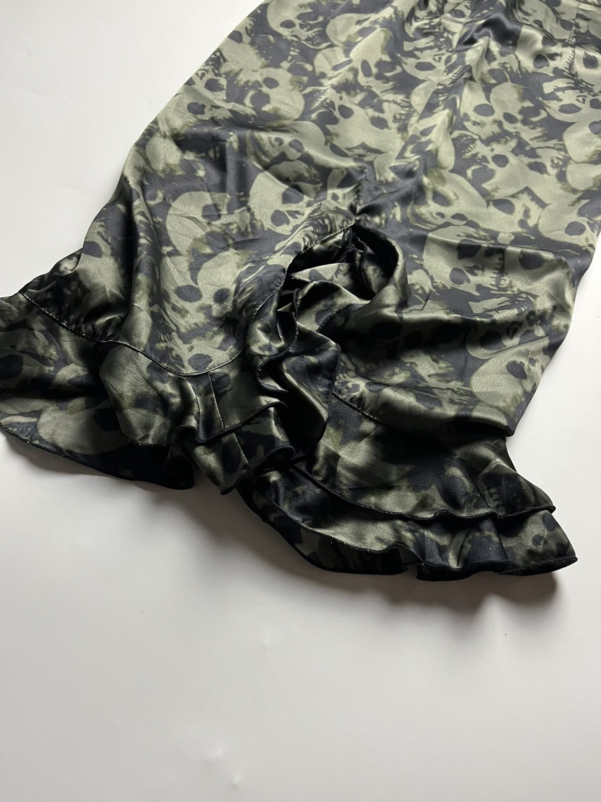 Hysteric Glamour Archive Hysteric Glamour Skull AOP Ruffle Hem Maxi Skirt Size 26" / US 2 / IT 38 - 8 Thumbnail