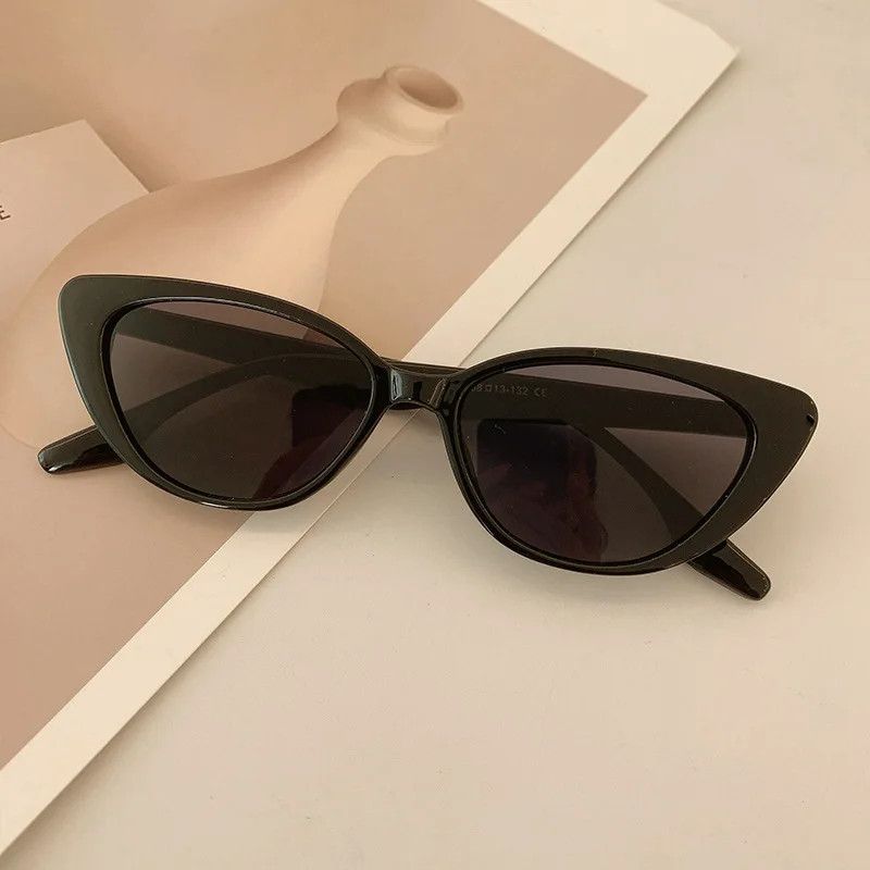 Other Vintage Small Frame Cat's Eye Sunglasses Size ONE SIZE - 1 Thumbnail